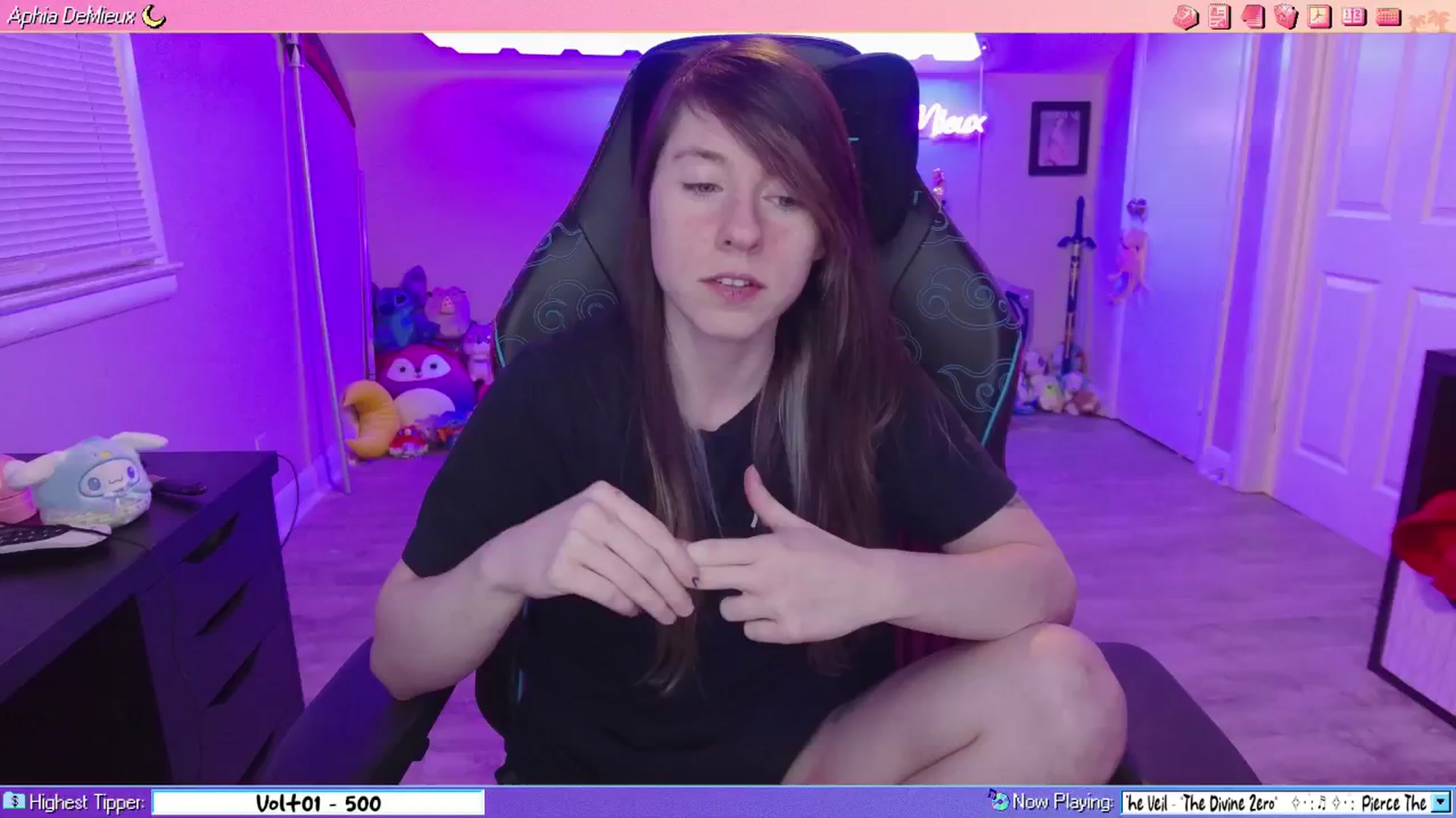 Gallery image thumbnail from AphiaDeMieux's myfreecams stream on, 03/28/2026, 04:45 image 7 of 20
