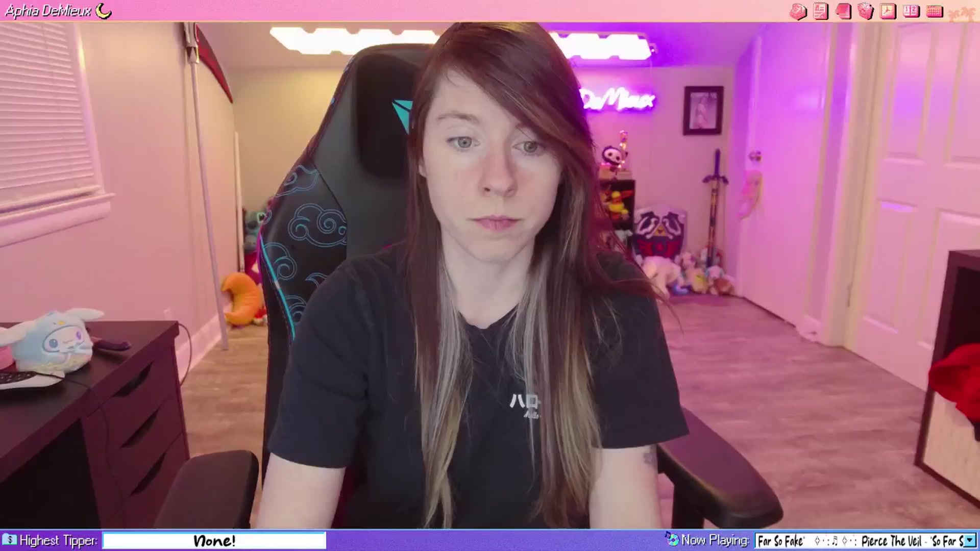 Gallery image thumbnail from AphiaDeMieux's myfreecams stream on, 03/28/2026, 04:45 image 1 of 20