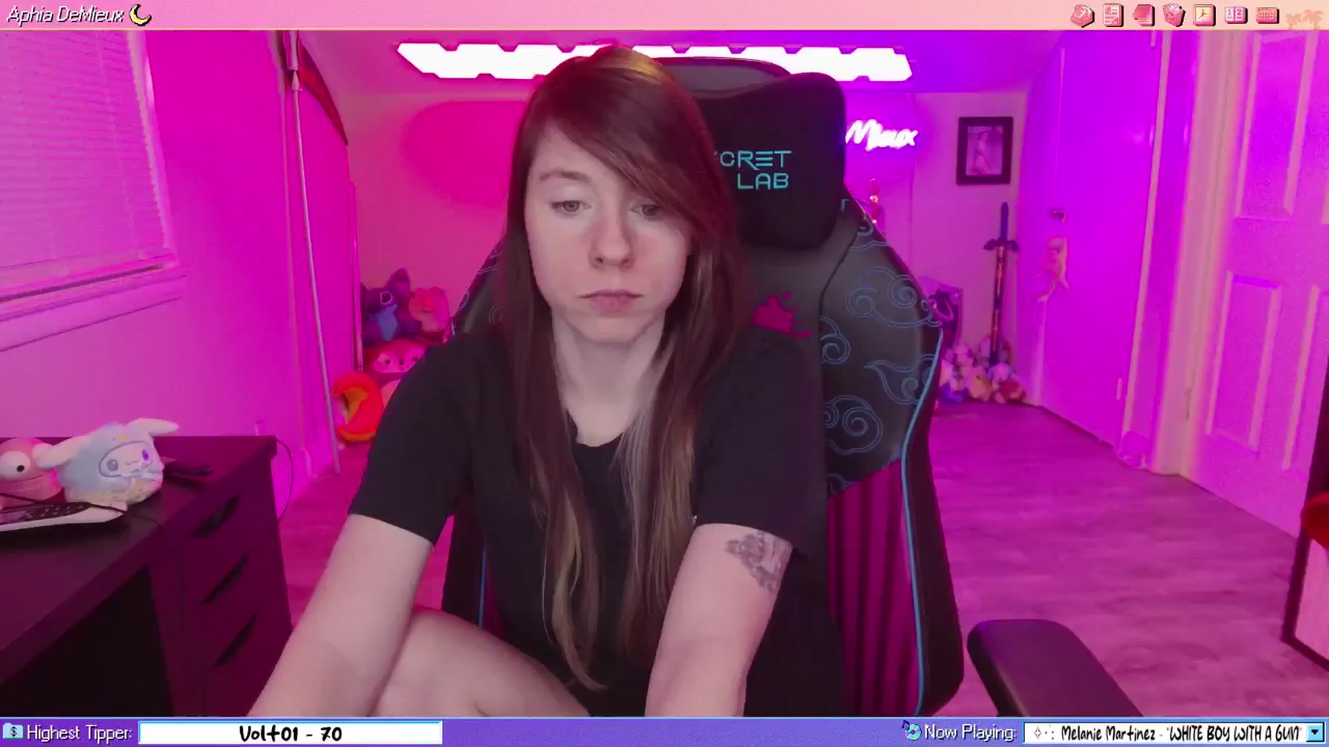Gallery image thumbnail from AphiaDeMieux's myfreecams stream on, 03/28/2026, 04:45 image 2 of 20