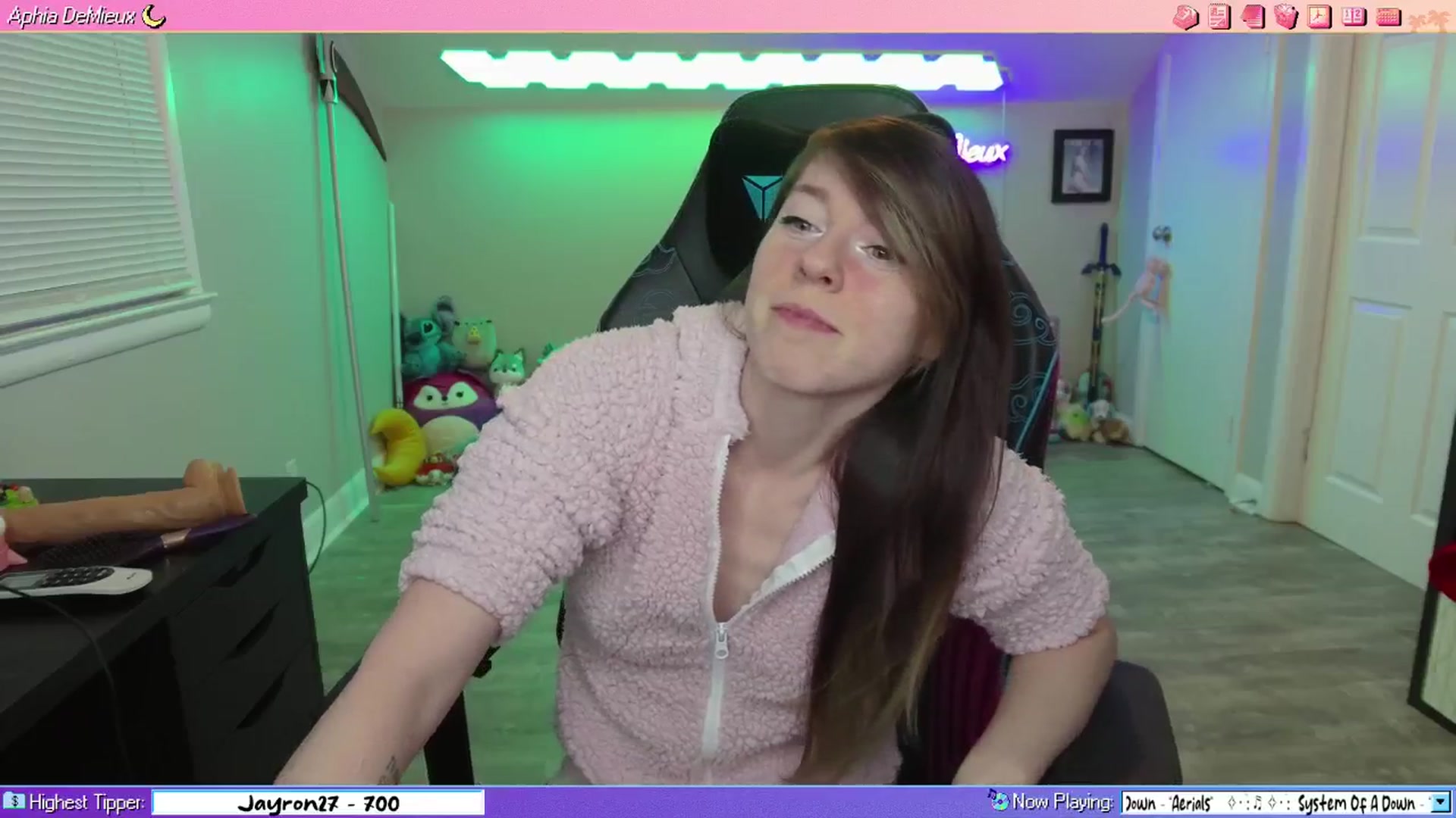 Gallery image thumbnail from AphiaDeMieux's myfreecams stream on, 03/29/2026, 05:07 image 9 of 20