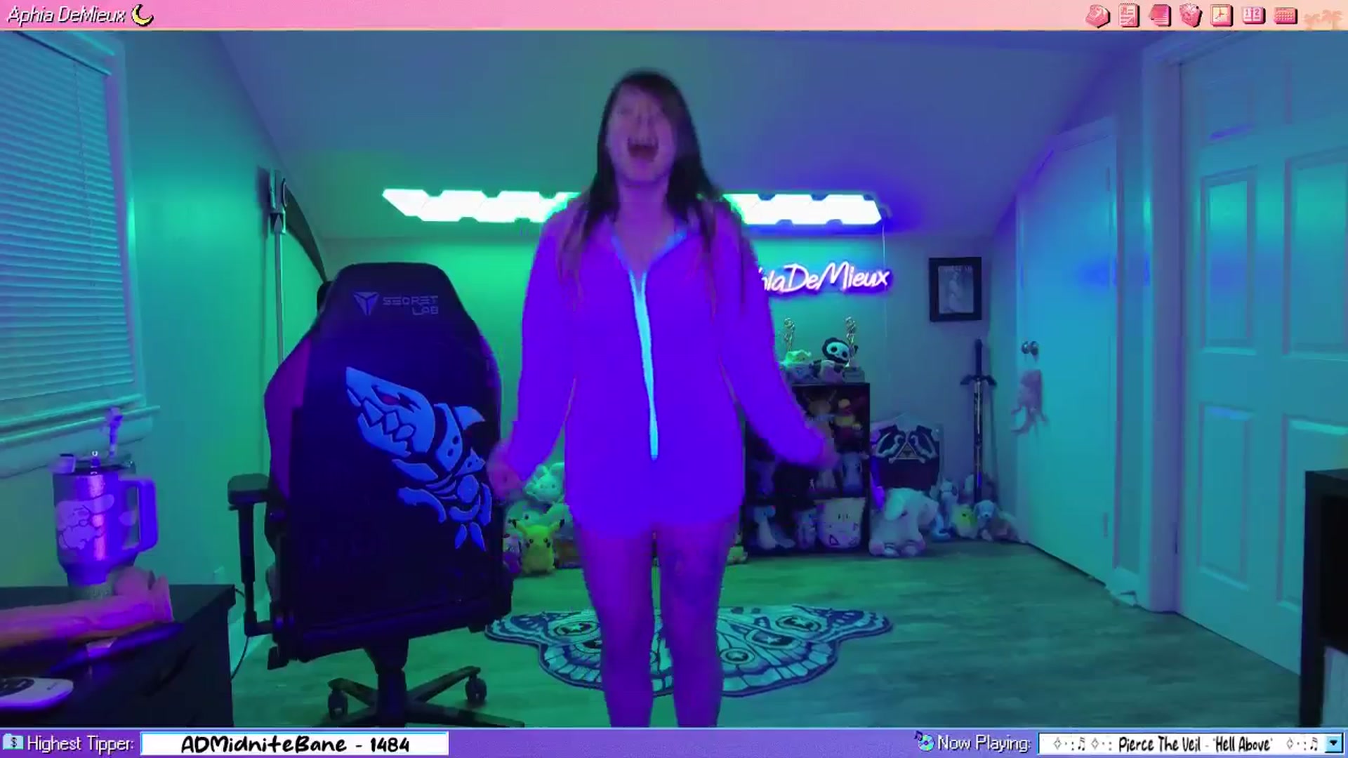 Gallery image thumbnail from AphiaDeMieux's myfreecams stream on, 03/29/2026, 05:07 image 13 of 20