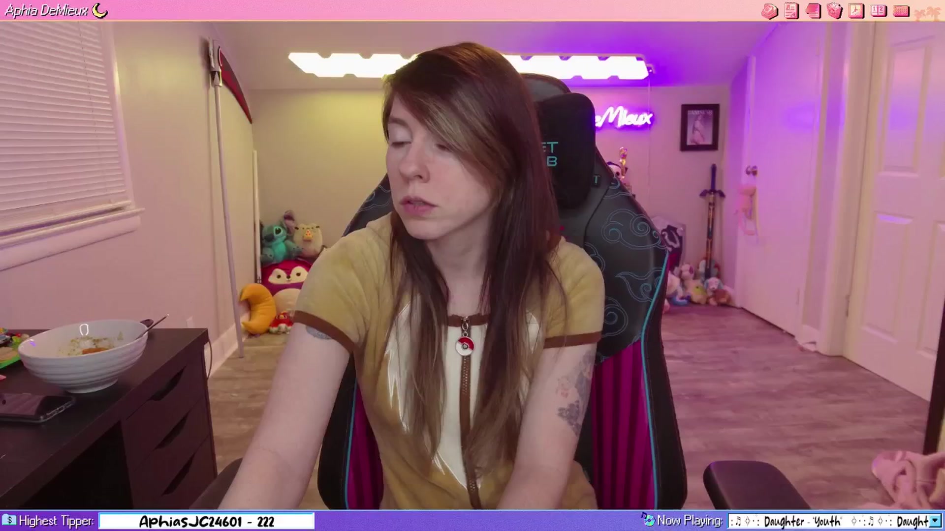 Gallery image thumbnail from AphiaDeMieux's myfreecams stream on, 03/30/2026, 04:40 image 4 of 20