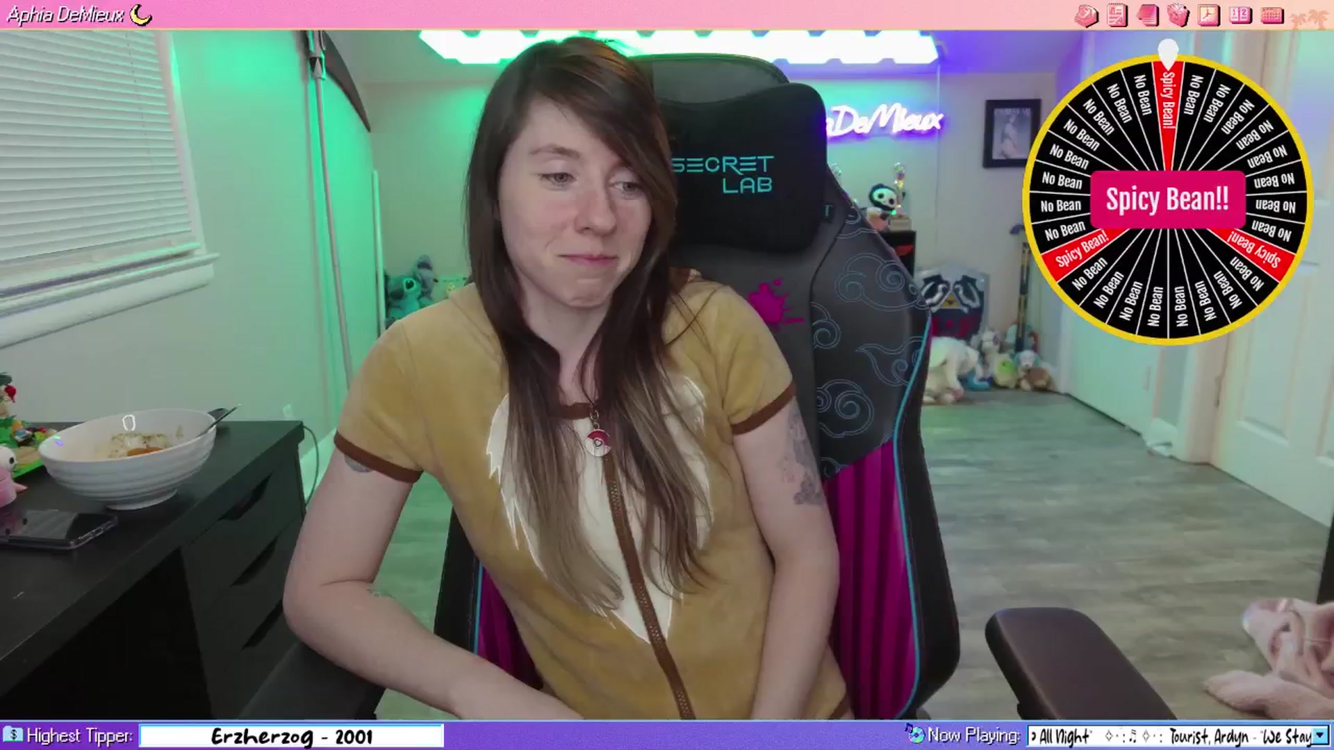 Gallery image thumbnail from AphiaDeMieux's myfreecams stream on, 03/30/2026, 04:40 image 10 of 20