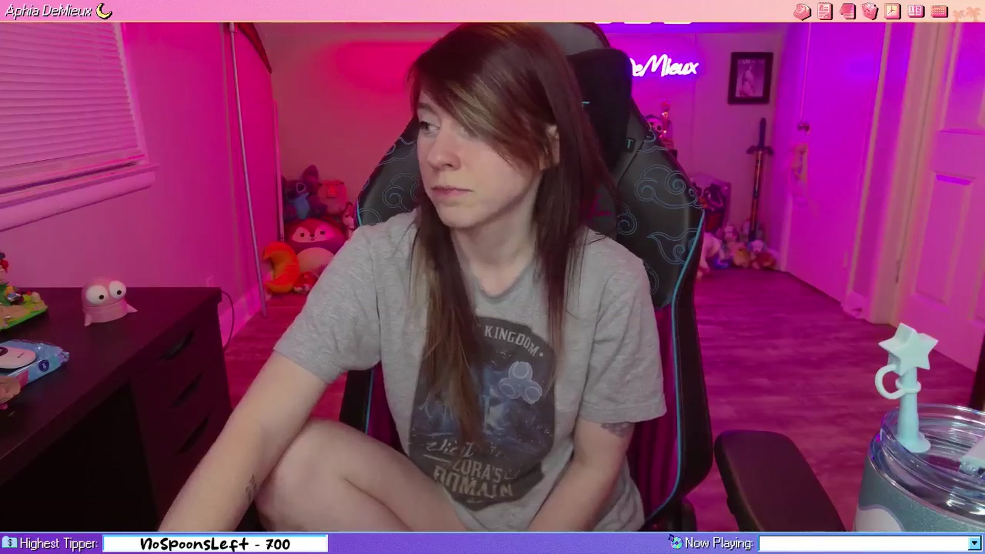 Gallery image thumbnail from AphiaDeMieux's myfreecams stream on, 04/01/2026, 04:51 image 10 of 20