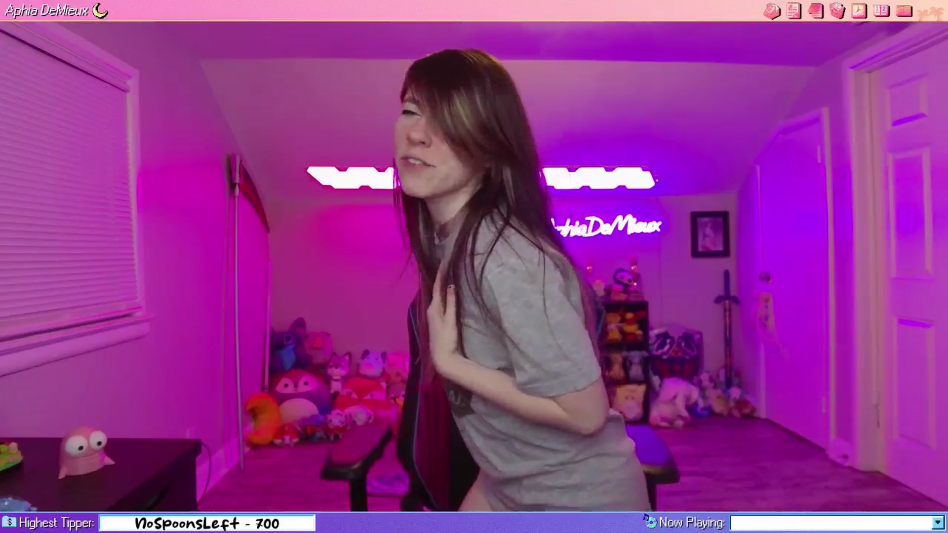 Gallery image thumbnail from AphiaDeMieux's myfreecams stream on, 04/01/2026, 04:51 image 16 of 20