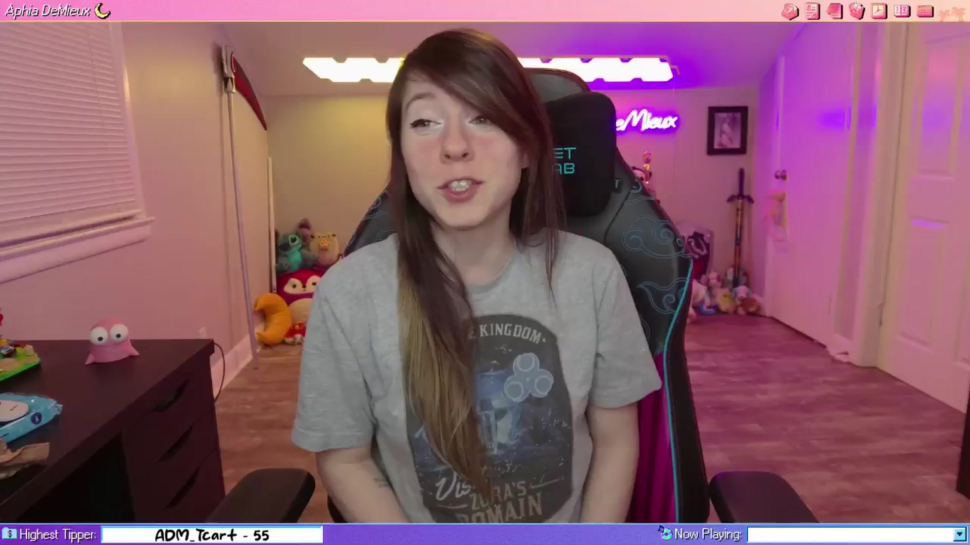 Gallery image thumbnail from AphiaDeMieux's myfreecams stream on, 04/01/2026, 04:51 image 2 of 20