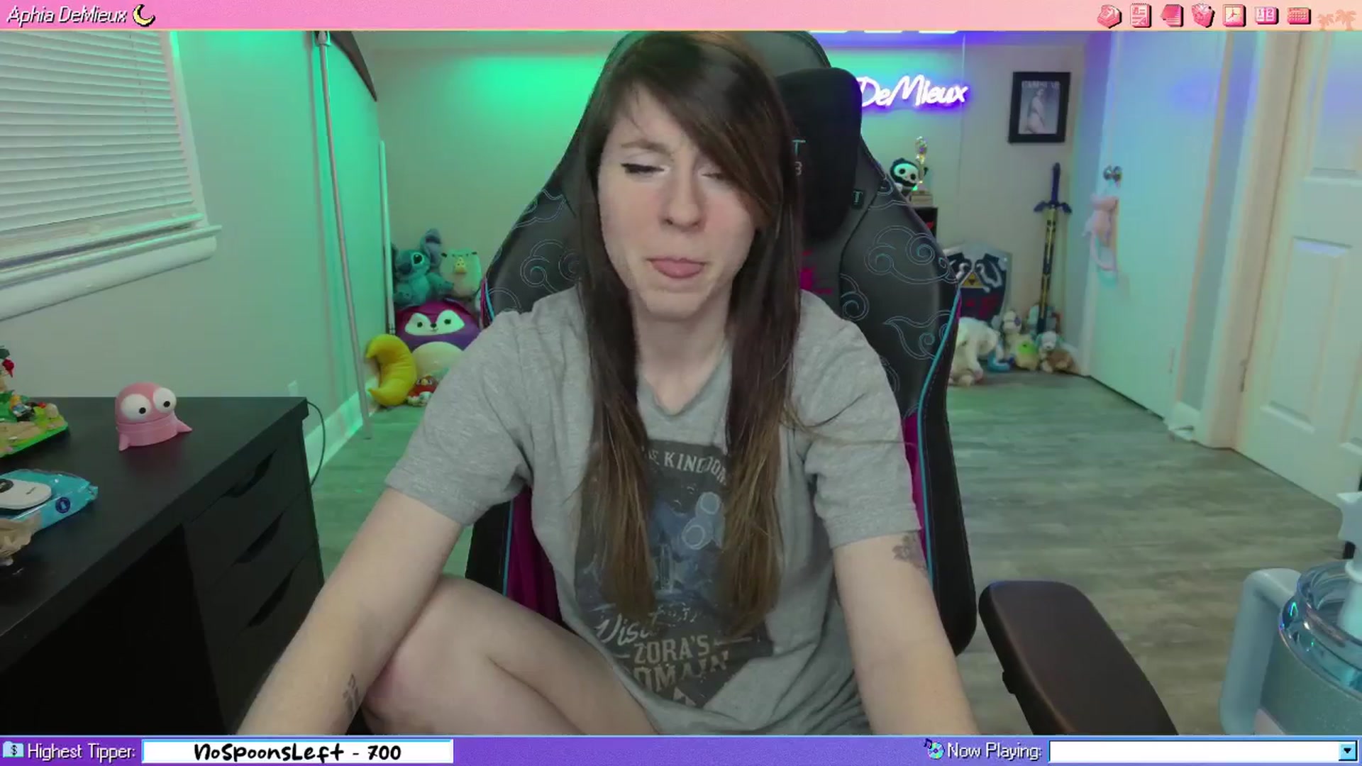 Gallery image thumbnail from AphiaDeMieux's myfreecams stream on, 04/01/2026, 04:51 image 9 of 20