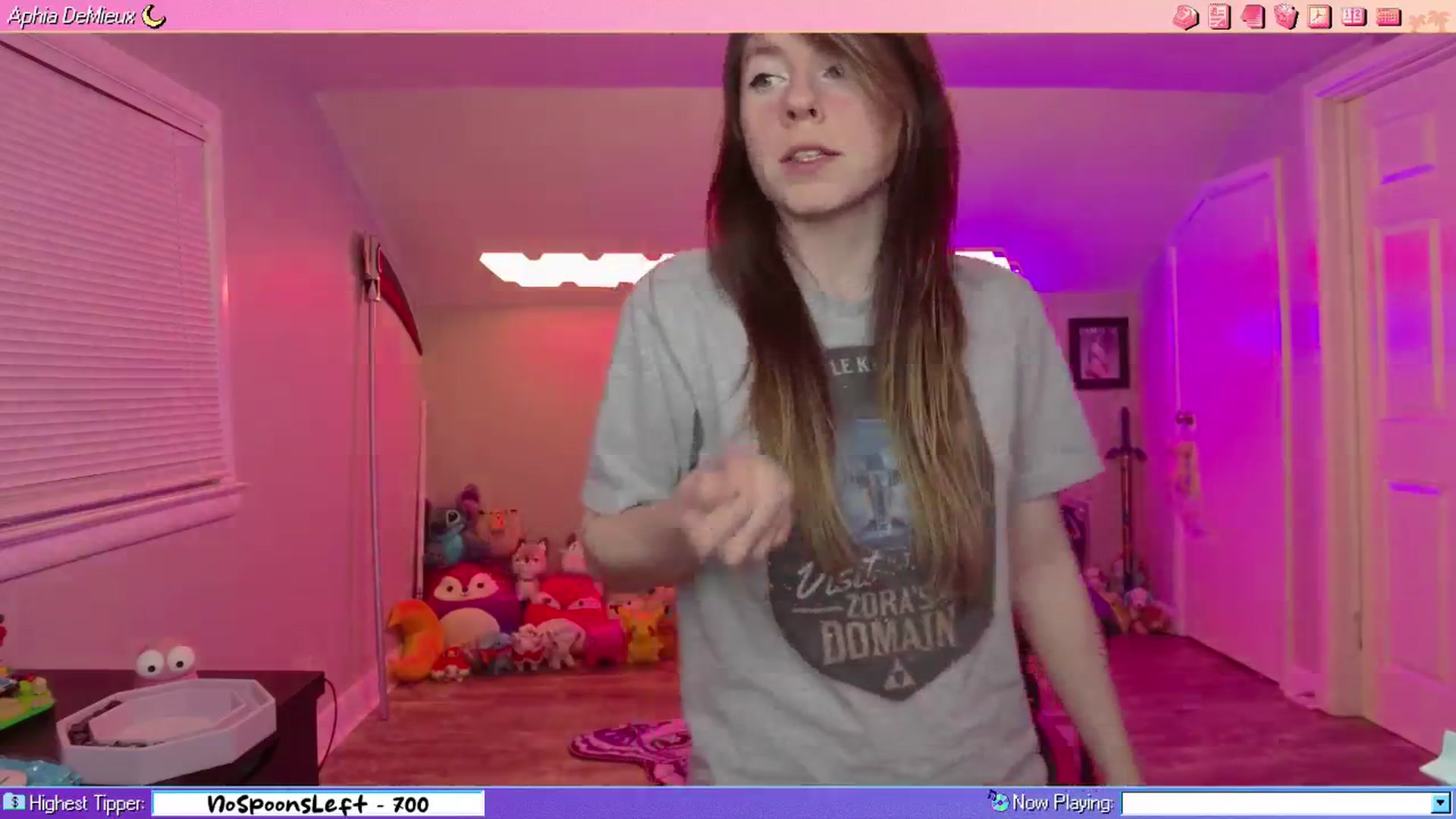 Gallery image thumbnail from AphiaDeMieux's myfreecams stream on, 04/01/2026, 04:51 image 6 of 20
