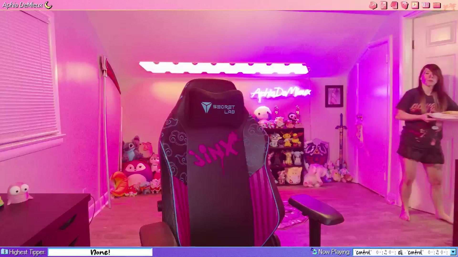Gallery image thumbnail from AphiaDeMieux's myfreecams stream on, 04/04/2026, 03:14 image 8 of 20