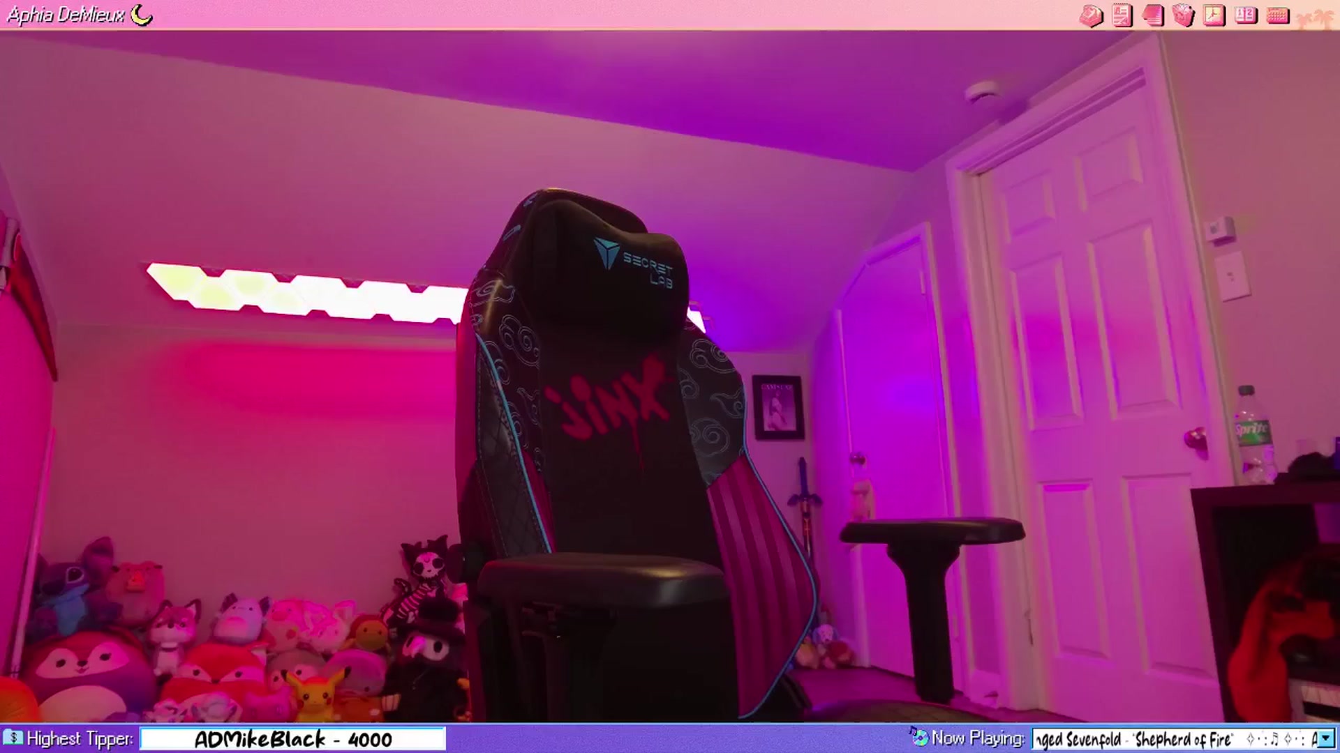 Gallery image thumbnail from AphiaDeMieux's myfreecams stream on, 04/25/2026, 03:44 image 1 of 20
