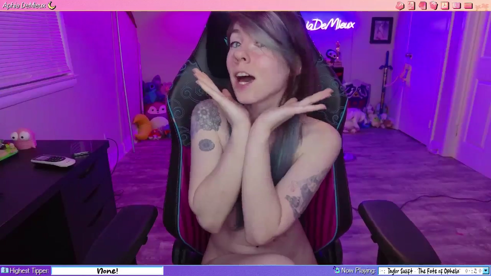 Gallery image thumbnail from AphiaDeMieux's myfreecams stream on, 05/01/2026, 04:26 image 20 of 20