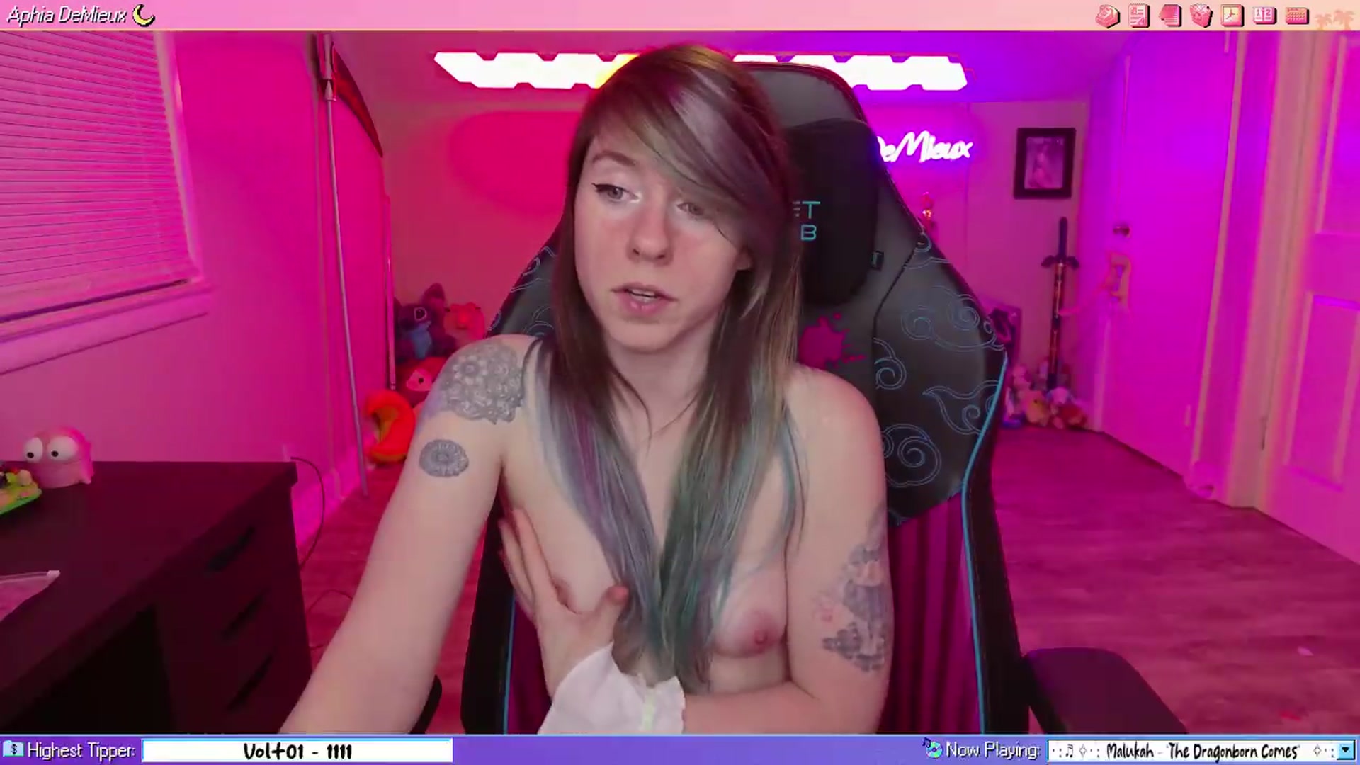 Gallery image thumbnail from AphiaDeMieux's myfreecams stream on, 05/08/2026, 03:34 image 19 of 20