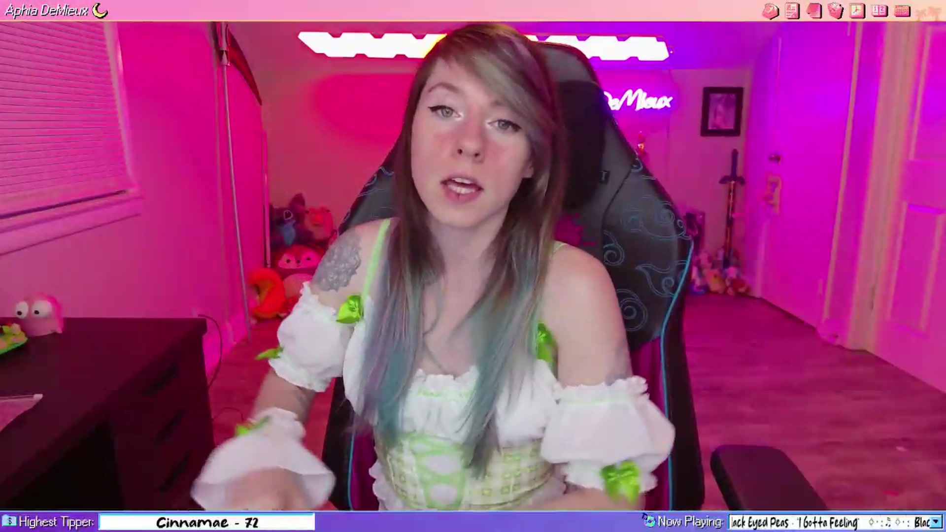 Gallery image thumbnail from AphiaDeMieux's myfreecams stream on, 05/08/2026, 03:34 image 3 of 20