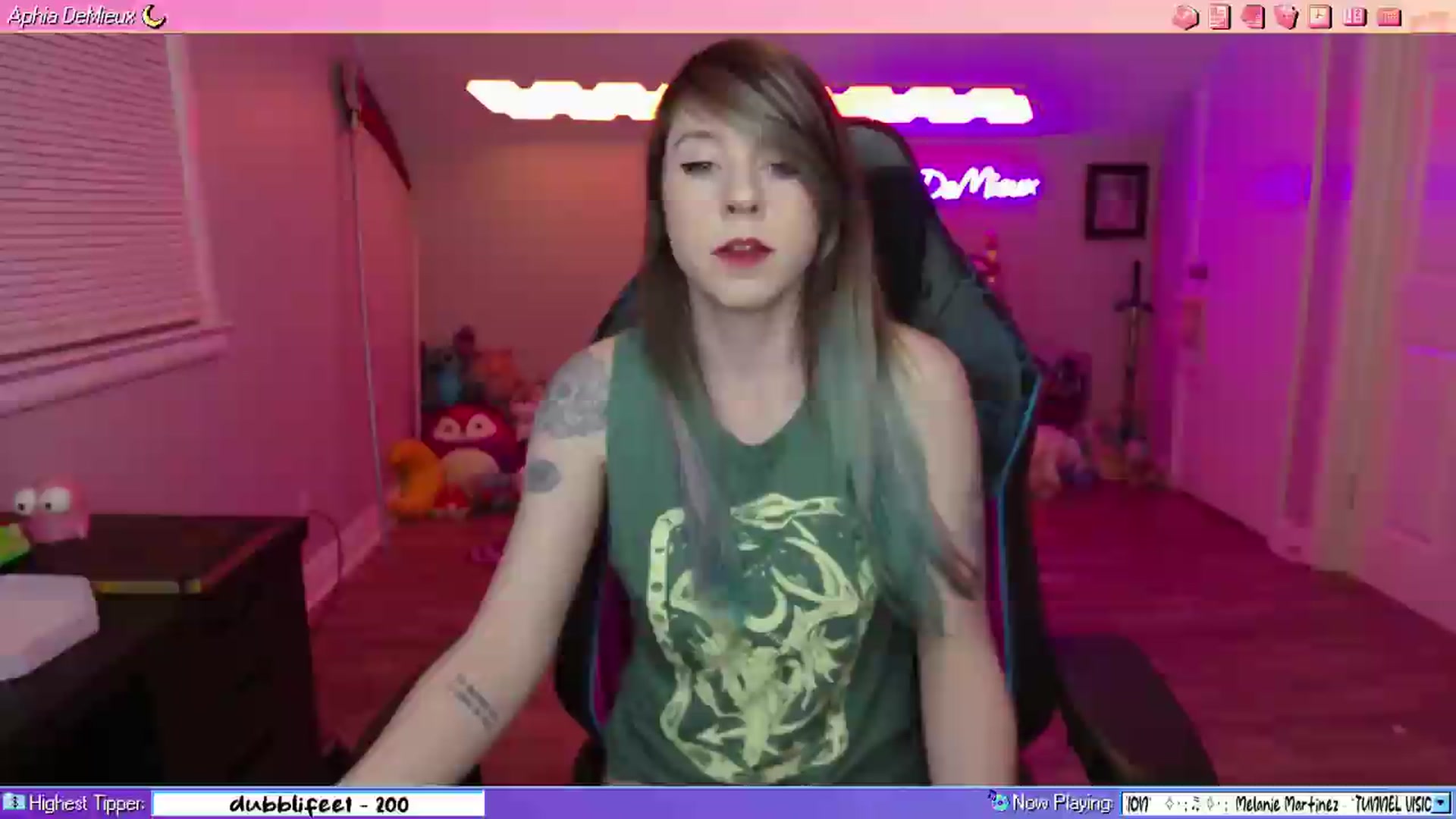 Gallery image thumbnail from AphiaDeMieux's myfreecams stream on, 05/09/2026, 03:26 image 1 of 20