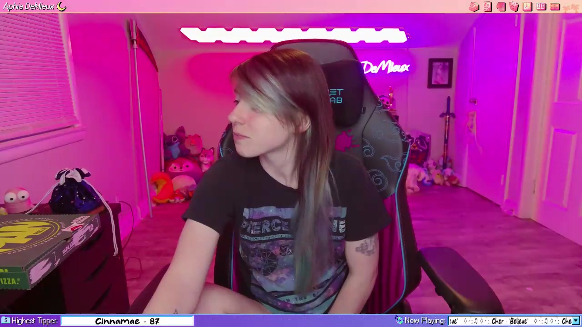 Gallery image thumbnail from AphiaDeMieux's myfreecams stream on, 05/11/2026, 03:54 image 13 of 20