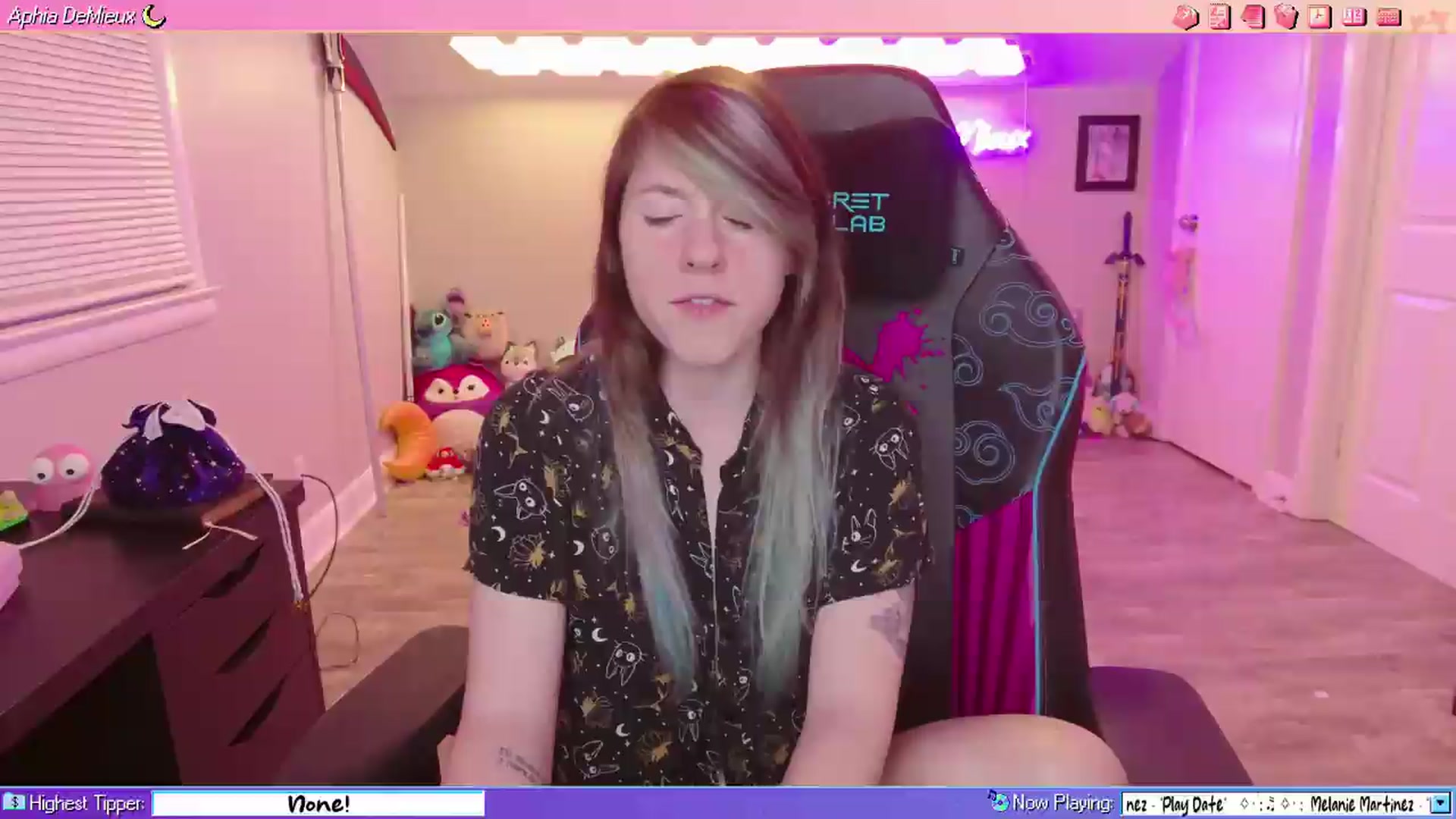 Gallery image thumbnail from AphiaDeMieux's myfreecams stream on, 05/12/2026, 03:04 image 18 of 20
