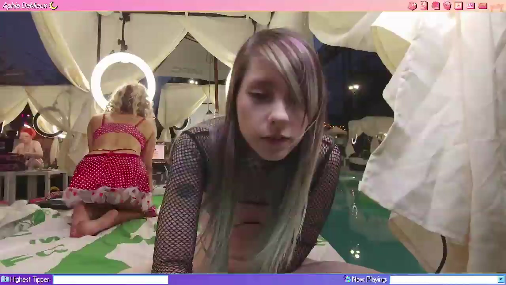 Gallery image thumbnail from AphiaDeMieux's myfreecams stream on, 05/19/2026, 04:24 image 4 of 20