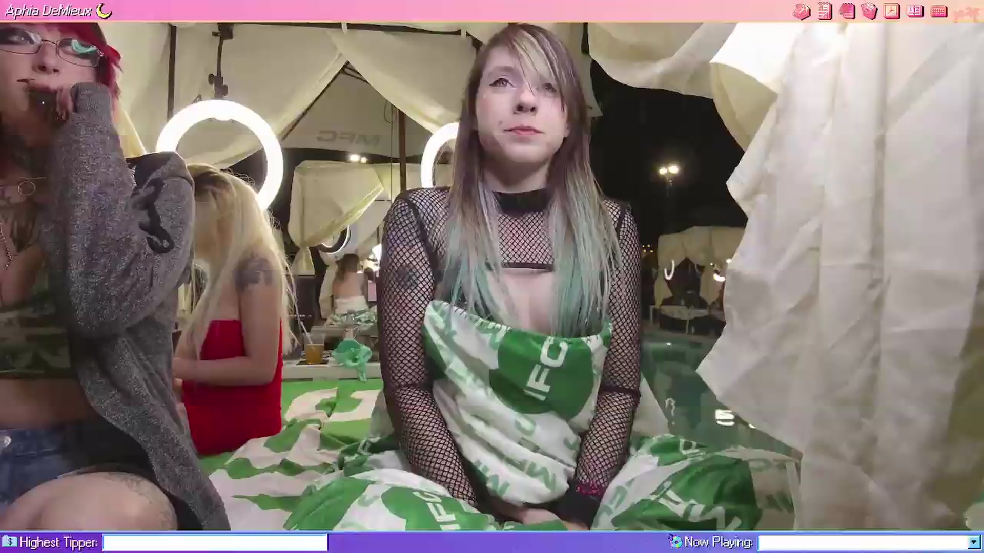 Gallery image thumbnail from AphiaDeMieux's myfreecams stream on, 05/19/2026, 04:24 image 18 of 20