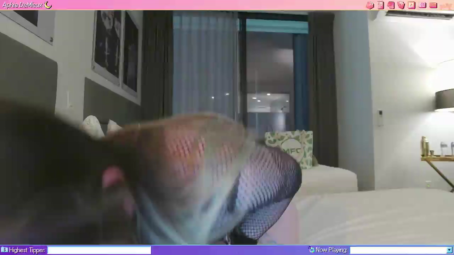 Gallery image thumbnail from AphiaDeMieux's myfreecams stream on, 05/19/2026, 05:18 image 2 of 20