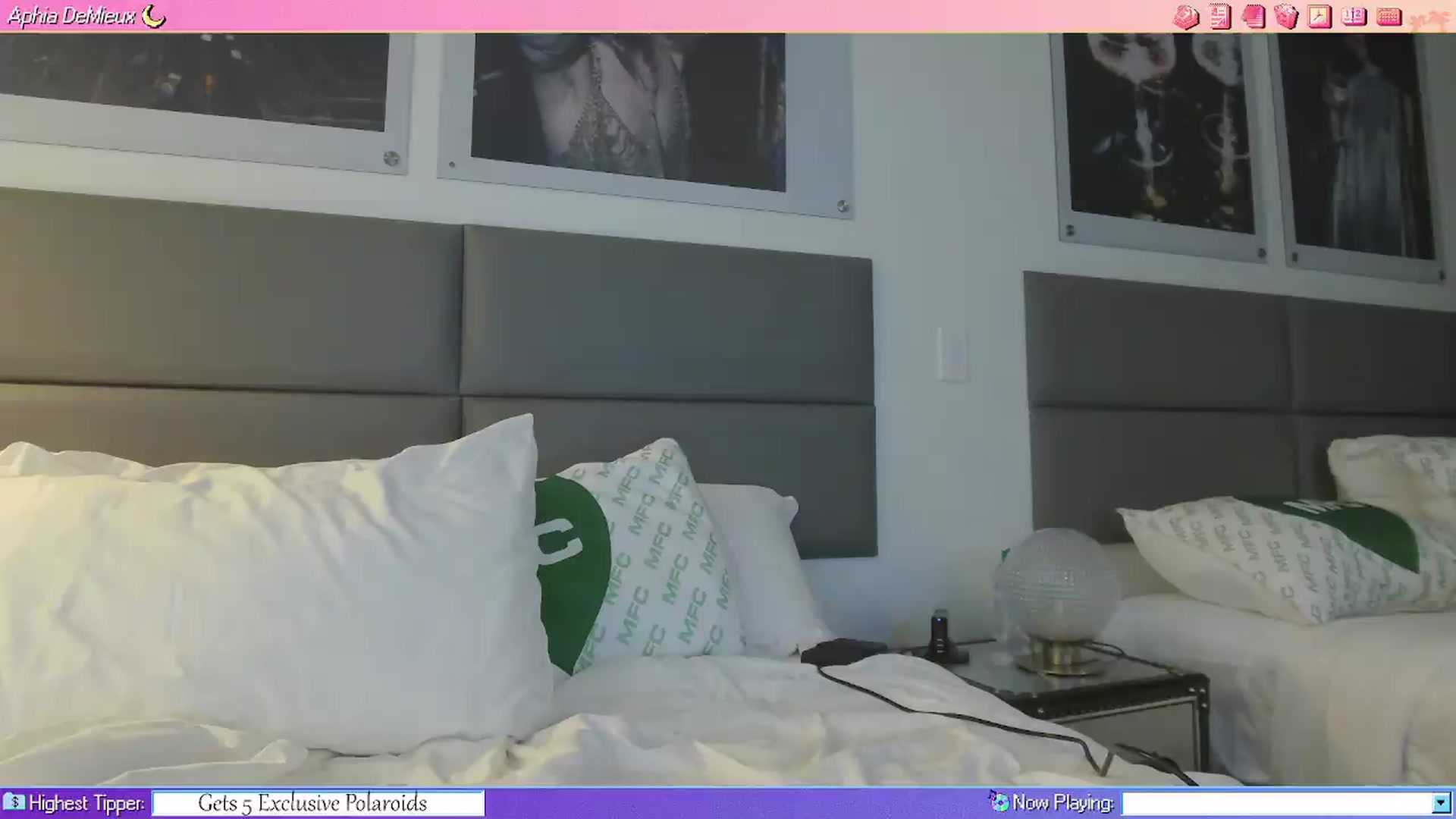 Gallery image thumbnail from AphiaDeMieux's myfreecams stream on, 05/21/2026, 04:52 image 1 of 20