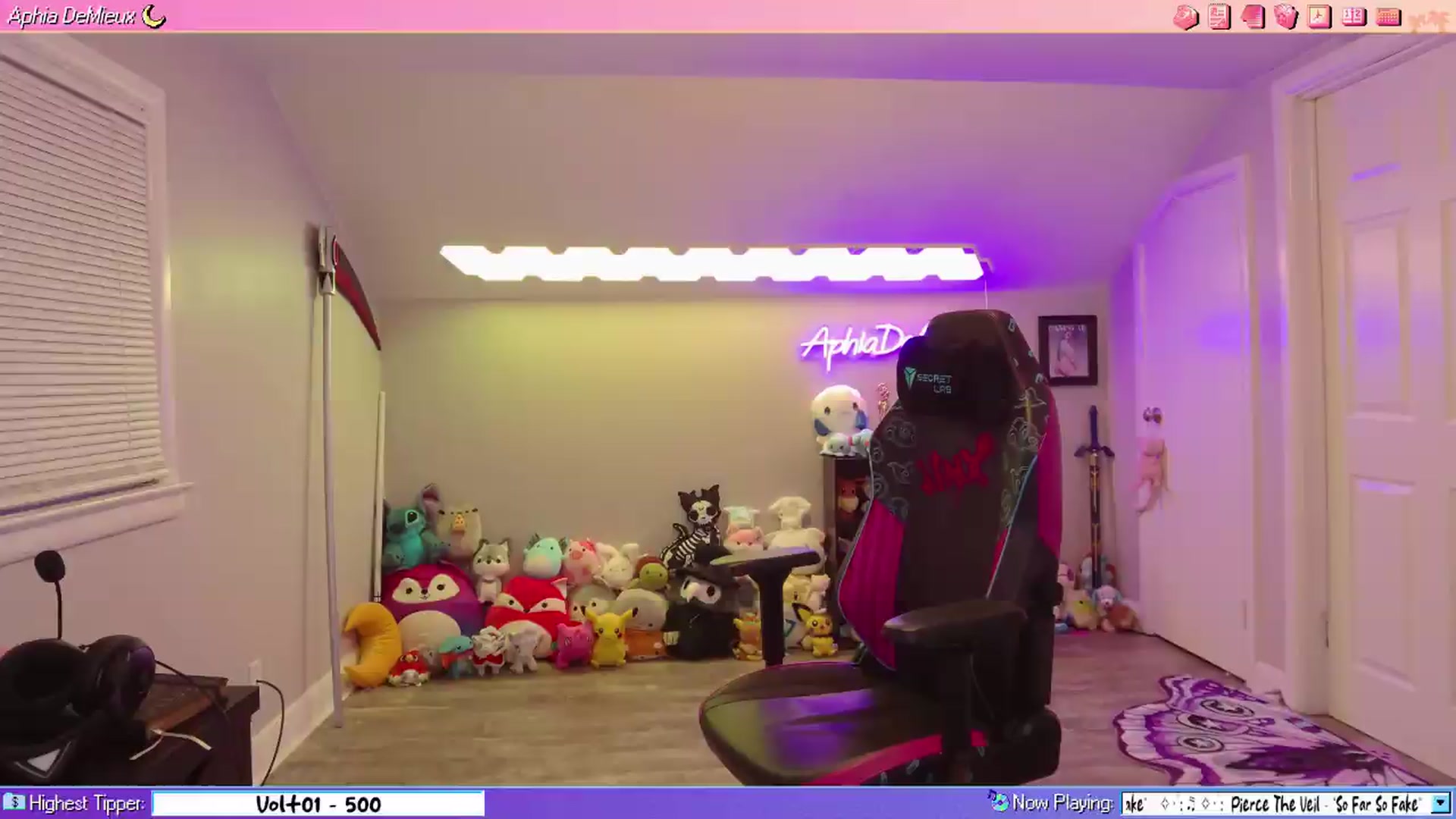 Gallery image thumbnail from AphiaDeMieux's myfreecams stream on, 05/30/2026, 03:54 image 6 of 20