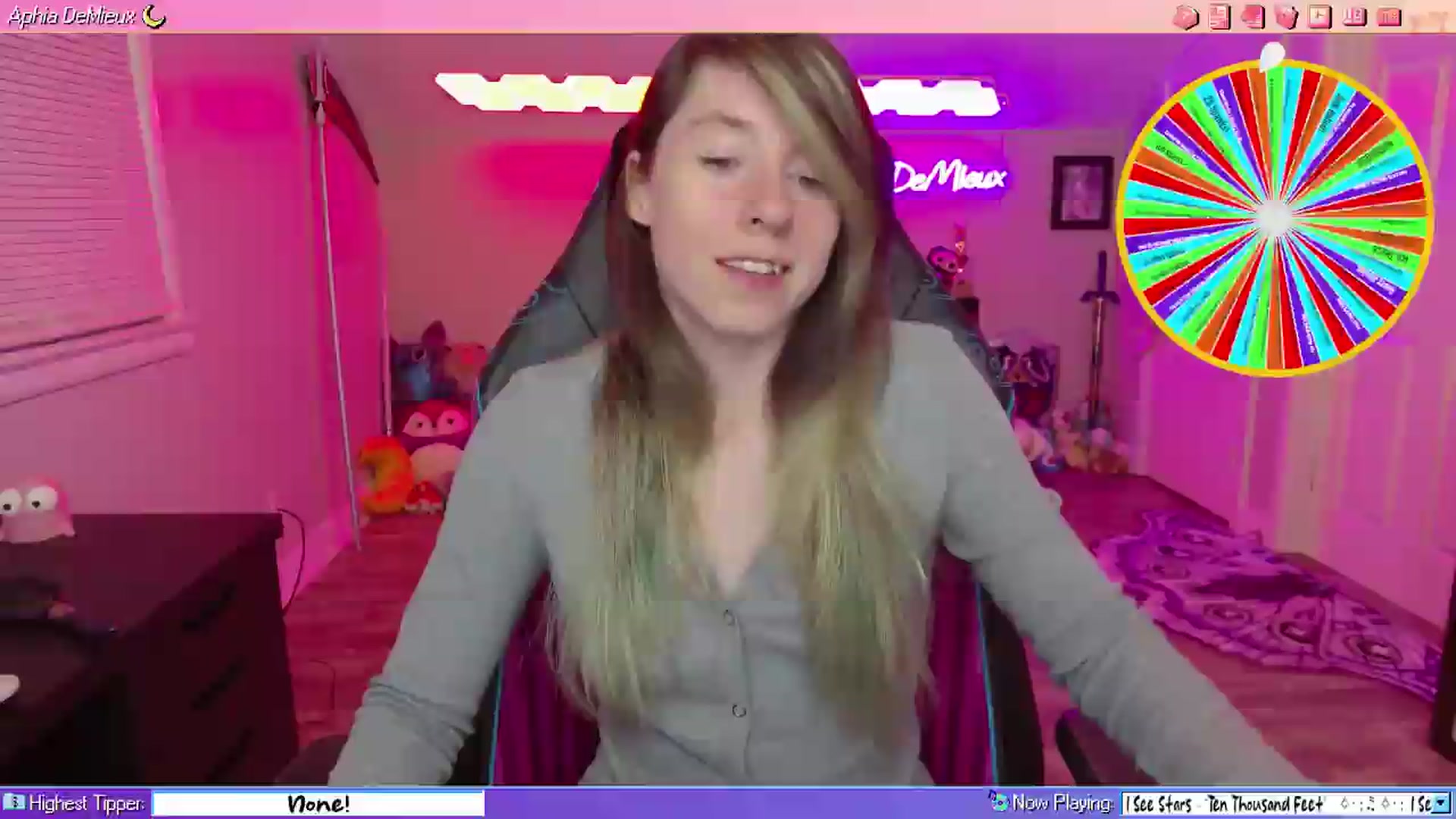 Gallery image thumbnail from AphiaDeMieux's myfreecams stream on, 06/19/2026, 03:06 image 3 of 20