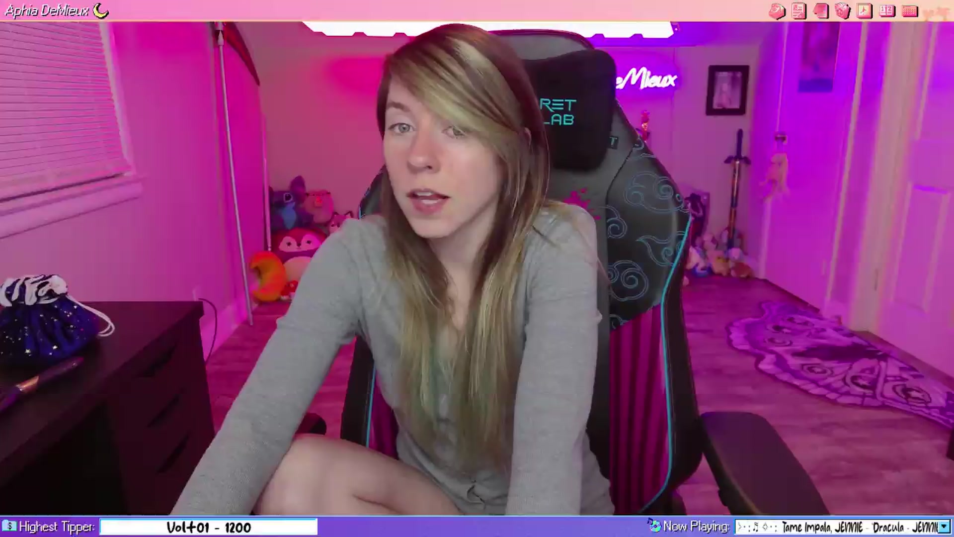 Gallery image thumbnail from AphiaDeMieux's myfreecams stream on, 06/19/2026, 03:06 image 20 of 20