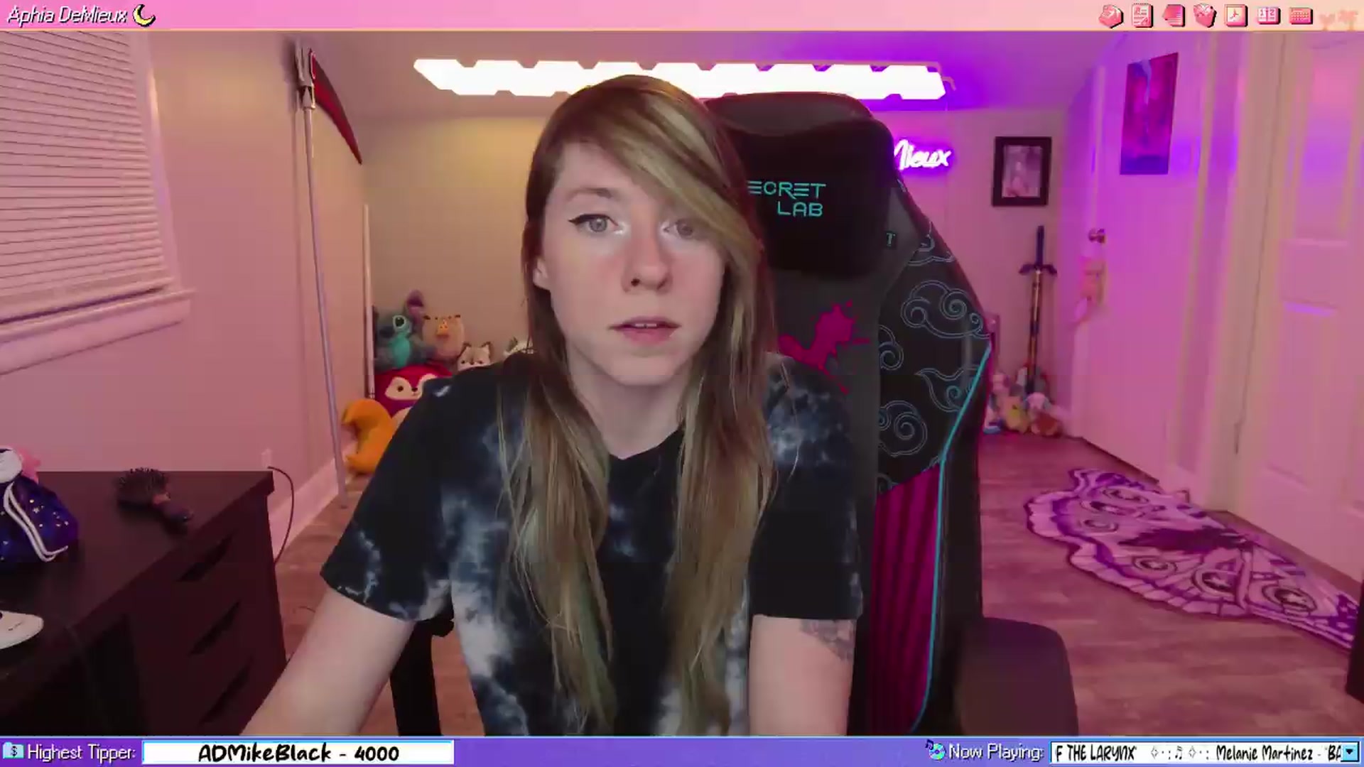Gallery image thumbnail from AphiaDeMieux's myfreecams stream on, 06/21/2026, 03:08 image 7 of 20
