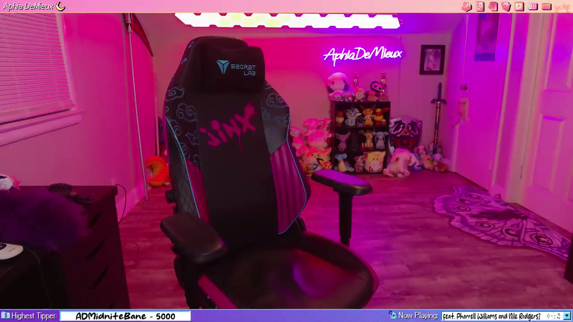 Gallery image thumbnail from AphiaDeMieux's myfreecams stream on, 06/21/2026, 03:08 image 11 of 20