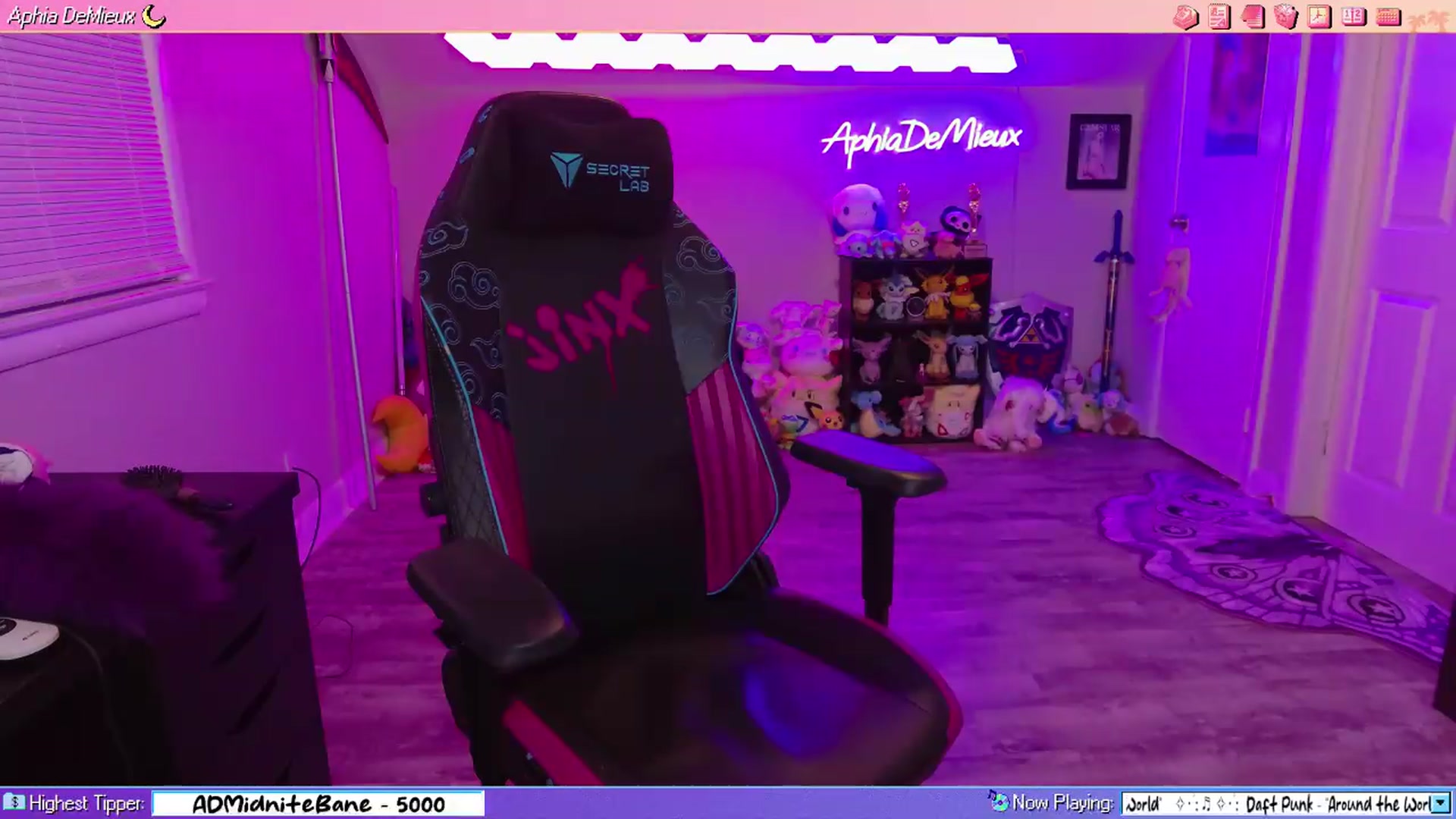 Gallery image thumbnail from AphiaDeMieux's myfreecams stream on, 06/21/2026, 03:08 image 13 of 20
