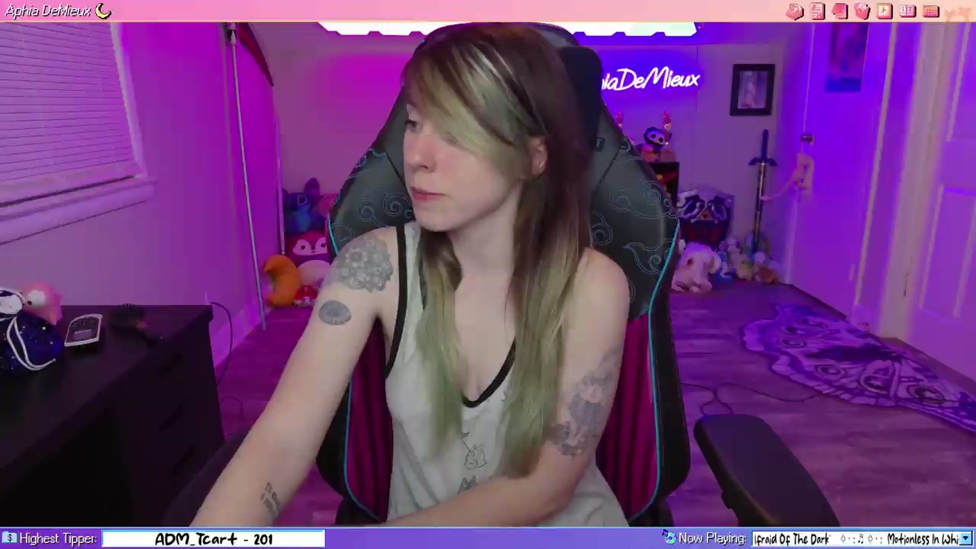 Gallery image thumbnail from AphiaDeMieux's myfreecams stream on, 06/29/2026, 03:45 image 2 of 20