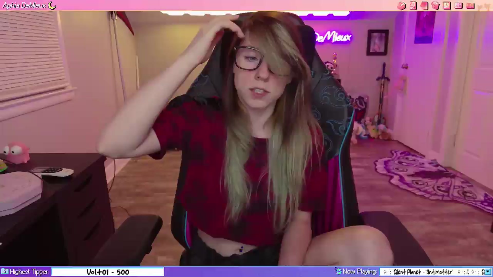 Gallery image thumbnail from AphiaDeMieux's myfreecams stream on, 07/01/2026, 05:06 image 6 of 20