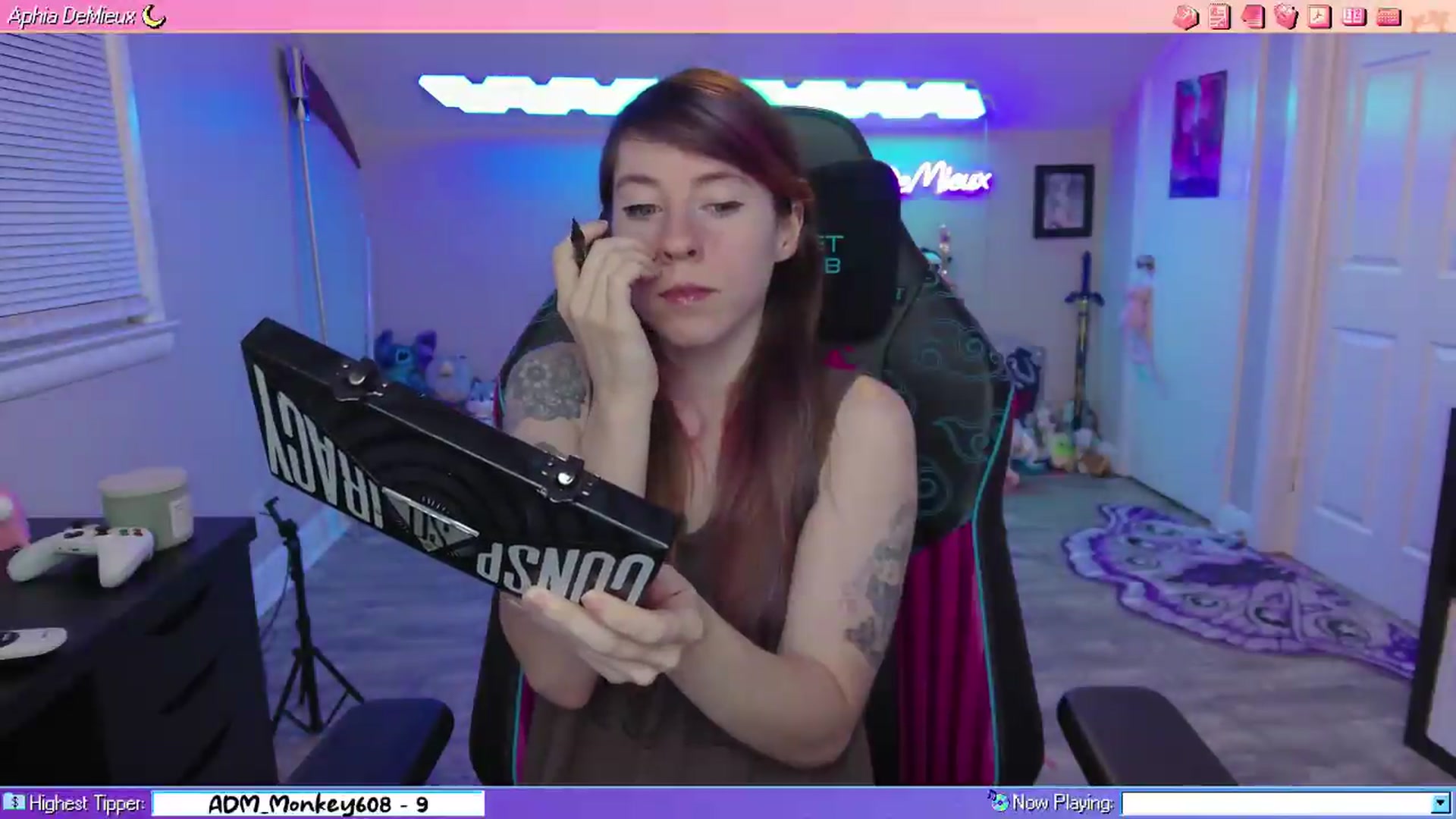Gallery image thumbnail from AphiaDeMieux's myfreecams stream on, 07/27/2026, 02:17 image 8 of 20