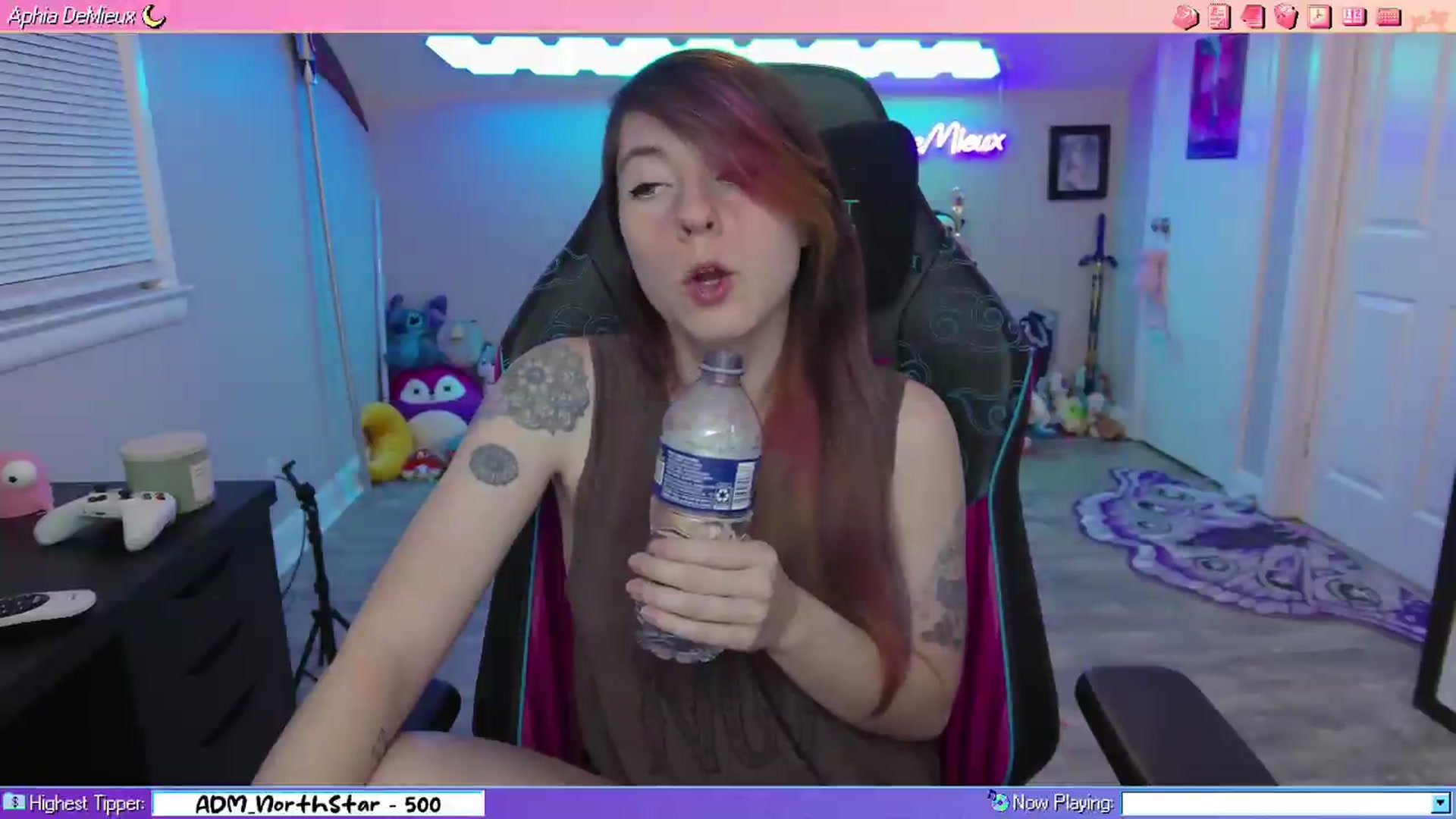 Gallery image thumbnail from AphiaDeMieux's myfreecams stream on, 07/27/2026, 02:17 image 19 of 20