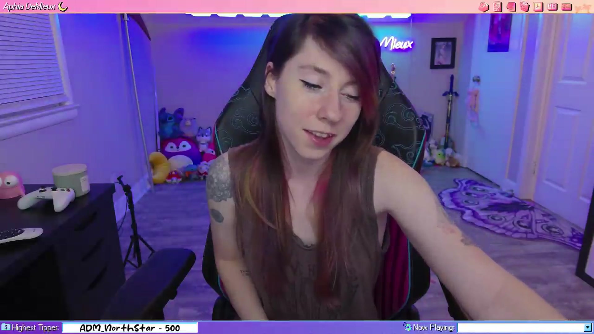 Gallery image thumbnail from AphiaDeMieux's myfreecams stream on, 07/27/2026, 02:17 image 17 of 20