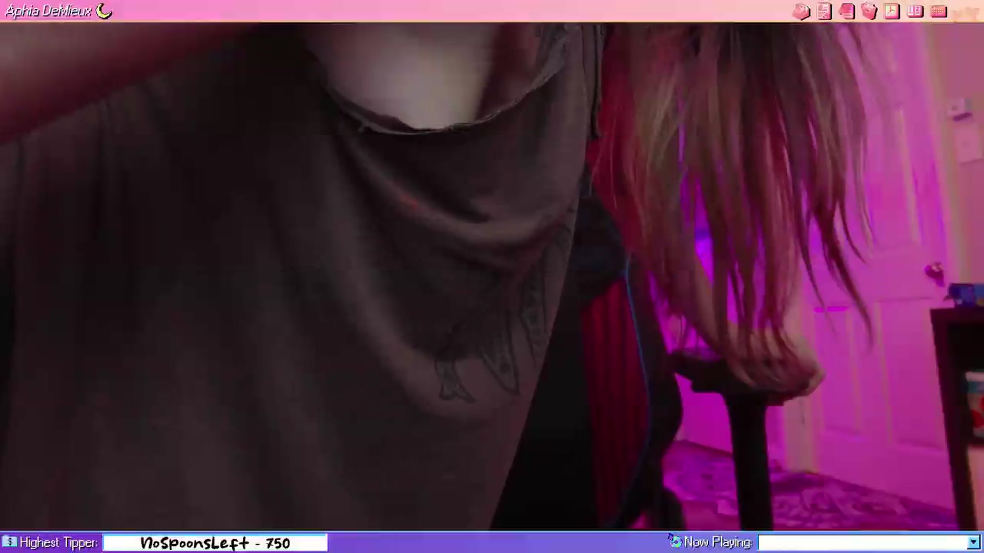 Gallery image thumbnail from AphiaDeMieux's myfreecams stream on, 07/27/2026, 03:37 image 5 of 20