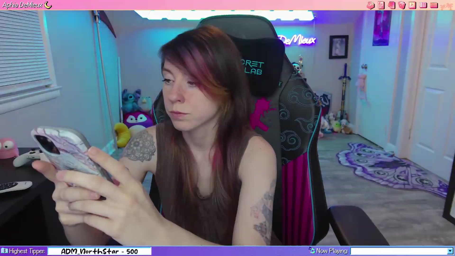 Gallery image thumbnail from AphiaDeMieux's myfreecams stream on, 07/27/2026, 03:37 image 3 of 20