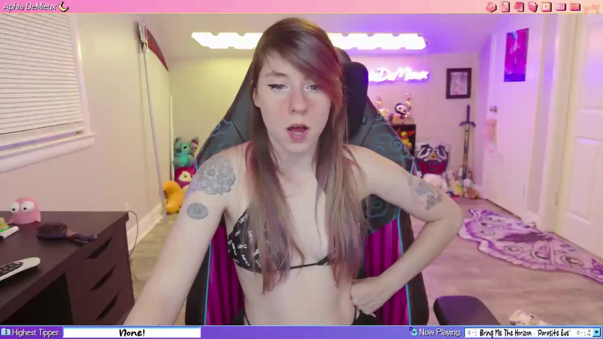 Gallery image thumbnail from AphiaDeMieux's myfreecams stream on, 08/05/2026, 03:05 image 2 of 20