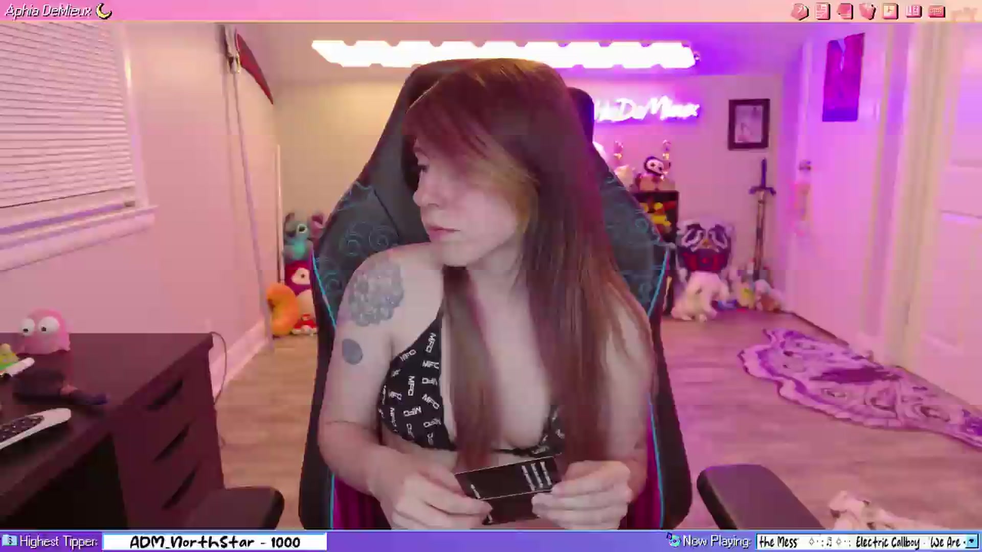 Gallery image thumbnail from AphiaDeMieux's myfreecams stream on, 08/05/2026, 03:05 image 13 of 20
