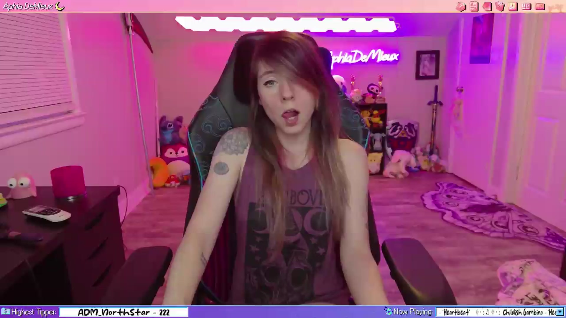 Gallery image thumbnail from AphiaDeMieux's myfreecams stream on, 08/07/2026, 03:54 image 13 of 20