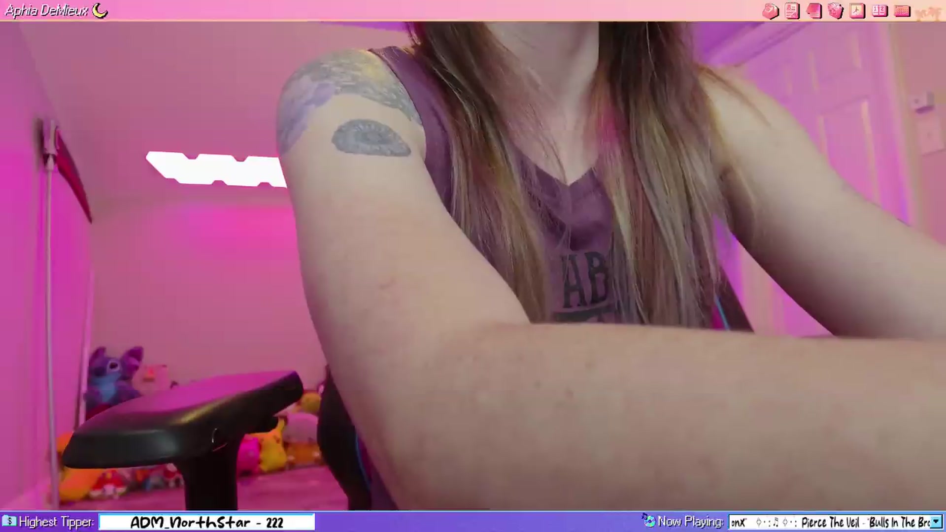 Gallery image thumbnail from AphiaDeMieux's myfreecams stream on, 08/07/2026, 03:54 image 10 of 20