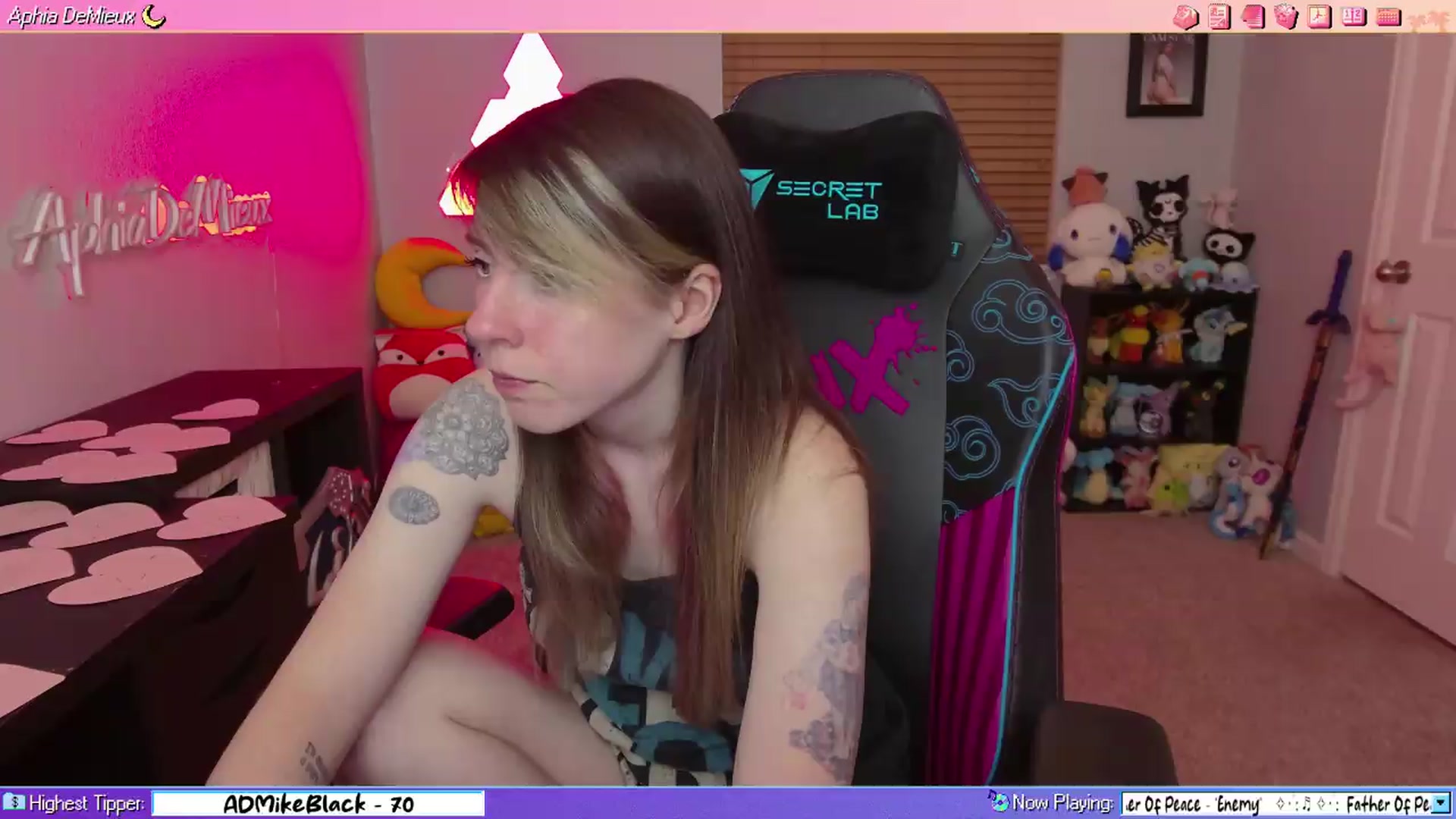 Gallery image thumbnail from AphiaDeMieux's myfreecams stream on, 09/11/2026, 02:55 image 14 of 20