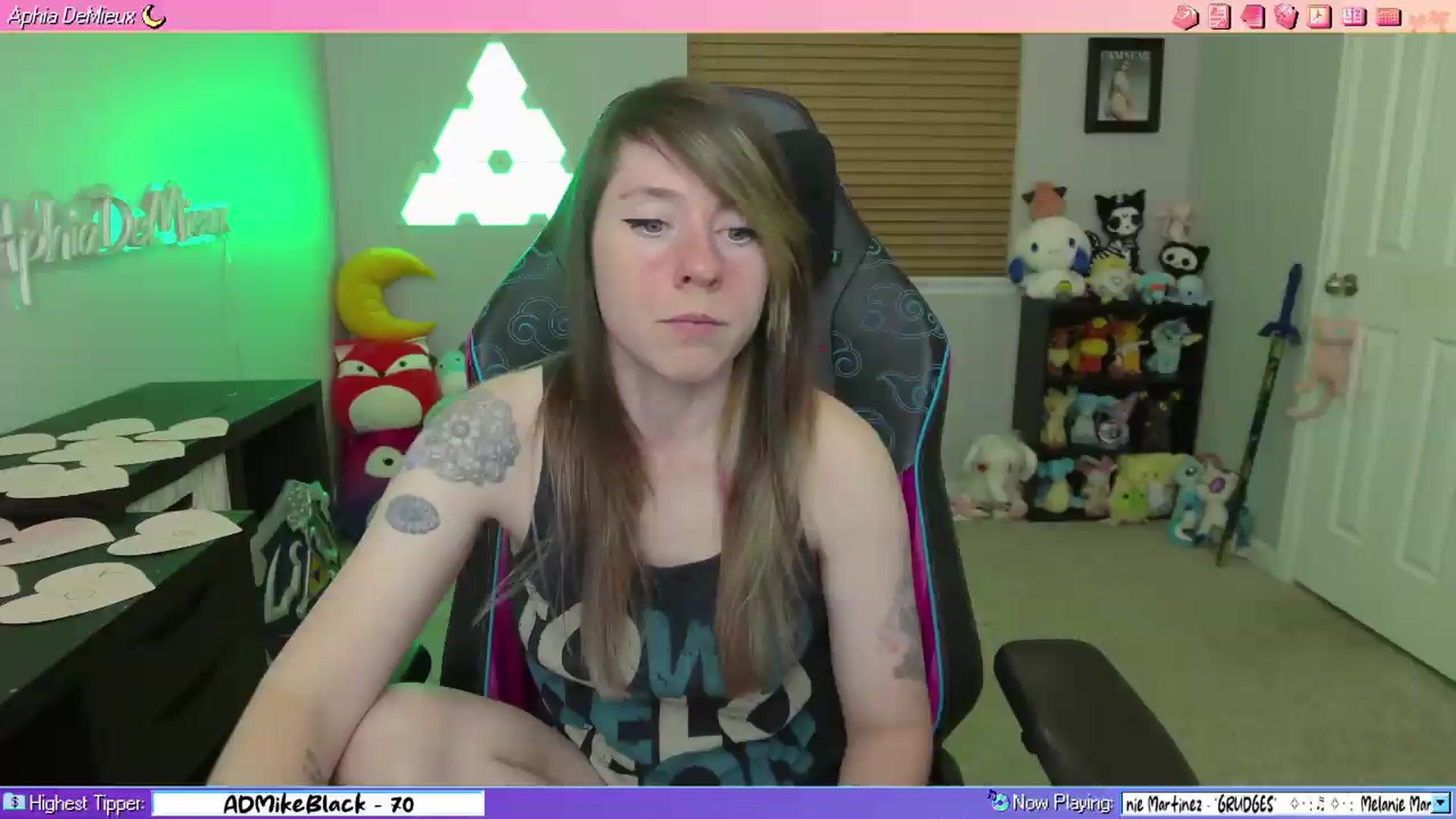 Gallery image thumbnail from AphiaDeMieux's myfreecams stream on, 09/11/2026, 02:55 image 17 of 20