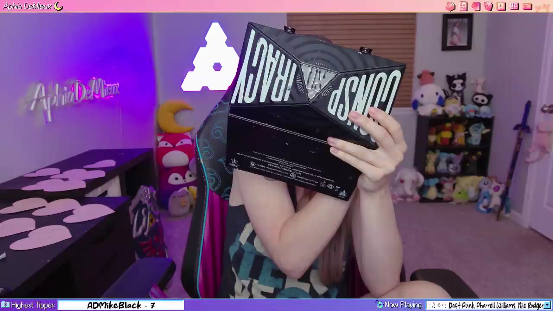 Gallery image thumbnail from AphiaDeMieux's myfreecams stream on, 09/11/2026, 02:55 image 3 of 20