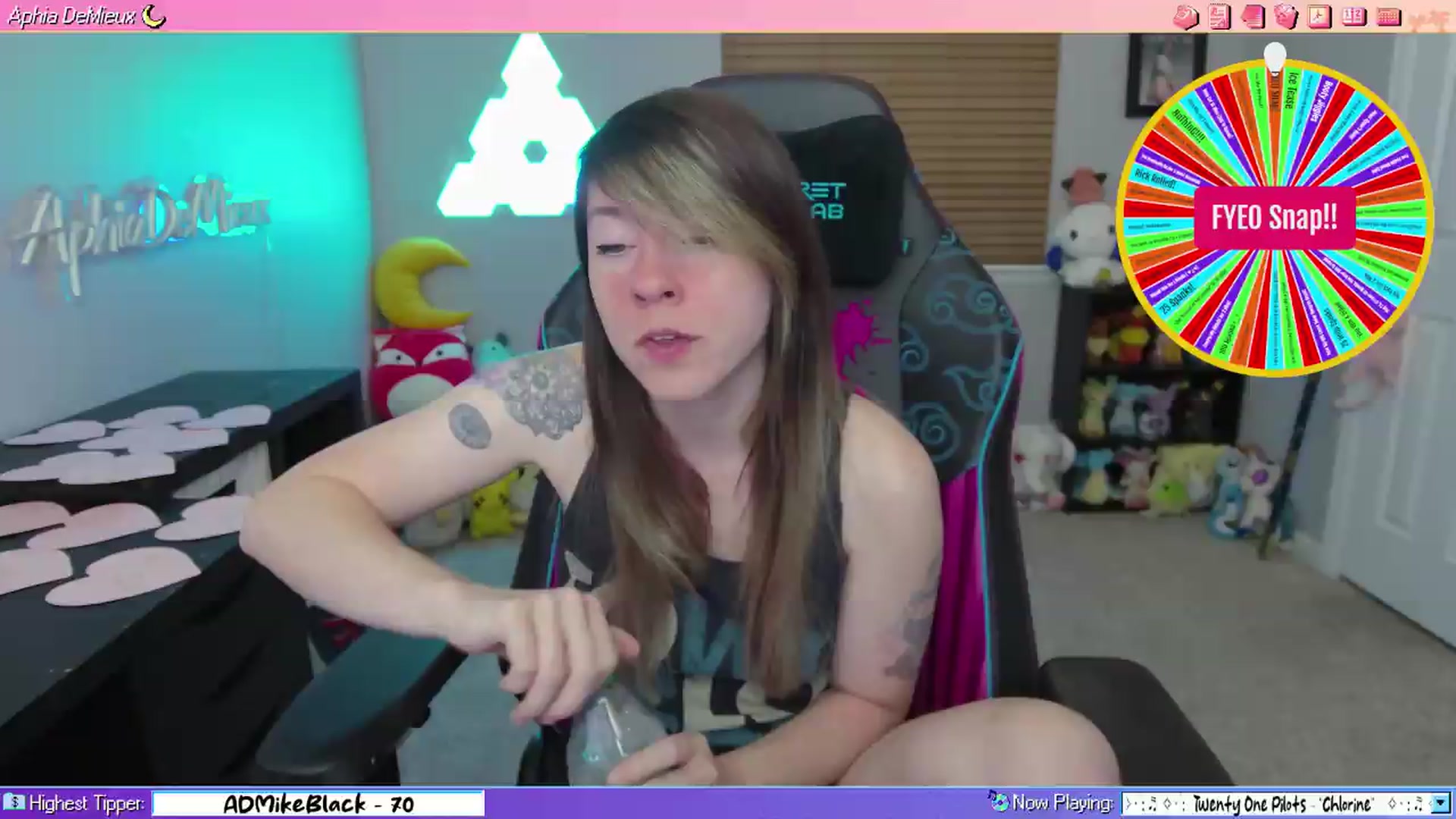 Gallery image thumbnail from AphiaDeMieux's myfreecams stream on, 09/11/2026, 02:55 image 16 of 20