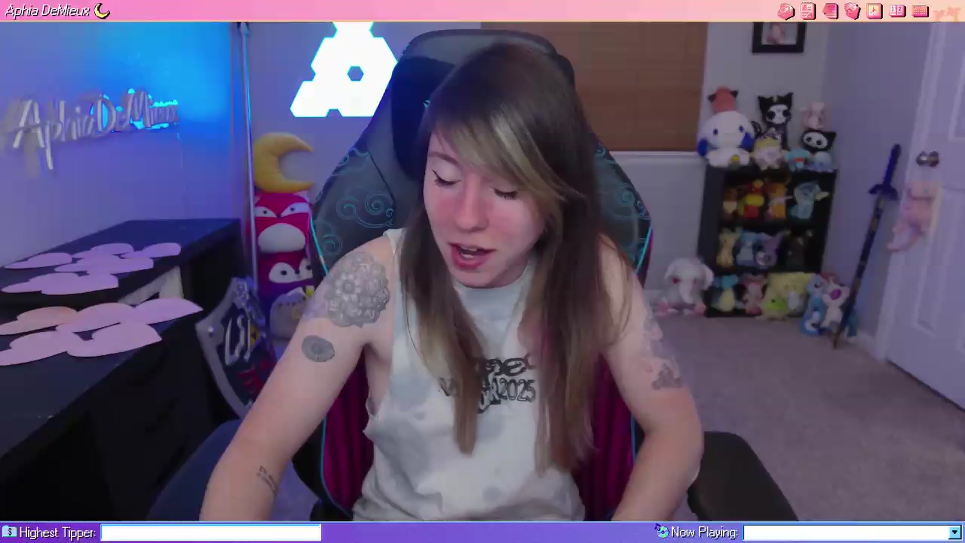 Gallery image thumbnail from AphiaDeMieux's myfreecams stream on, 09/13/2026, 03:24 image 15 of 20