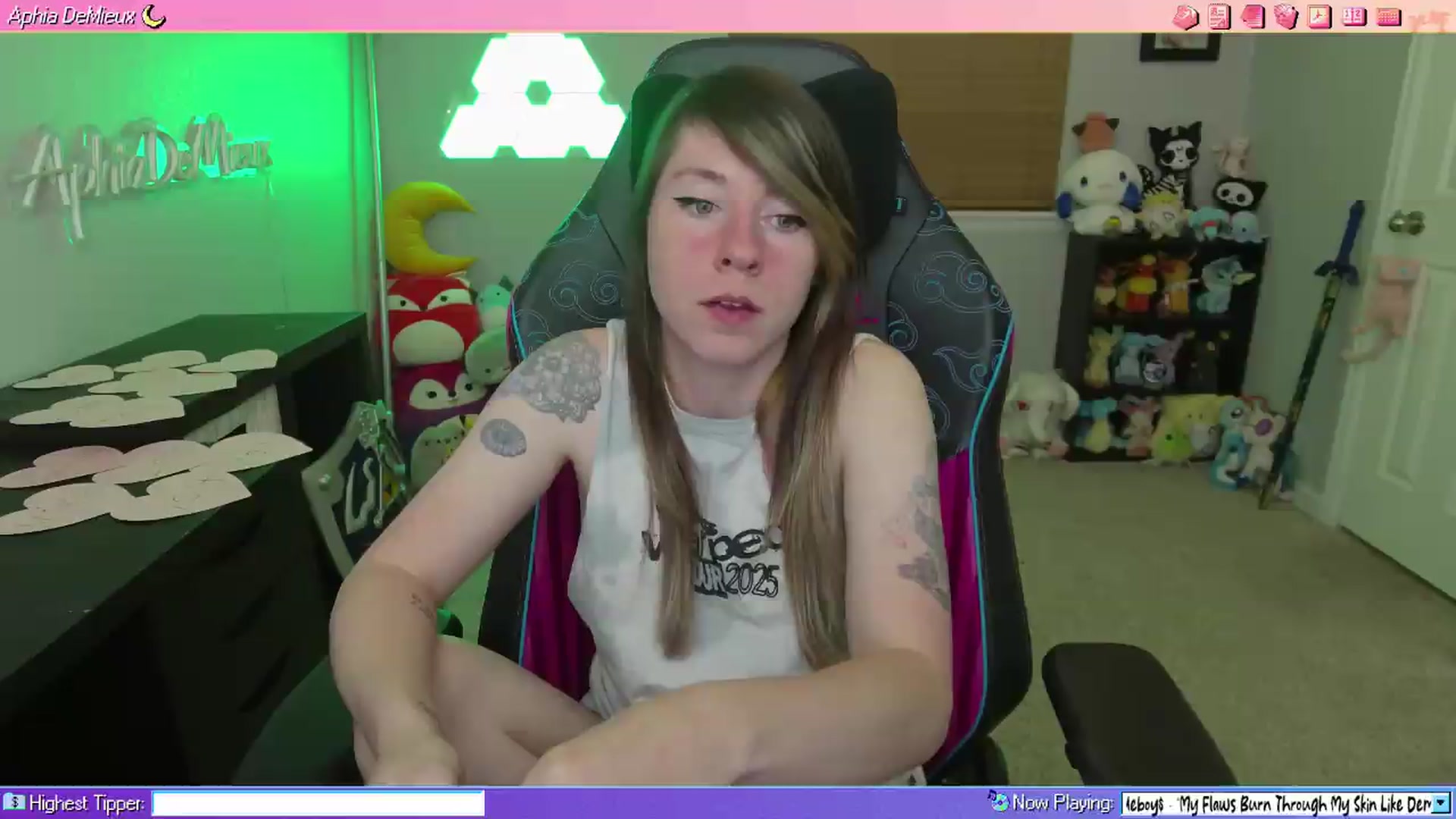 Gallery image thumbnail from AphiaDeMieux's myfreecams stream on, 09/13/2026, 03:24 image 18 of 20