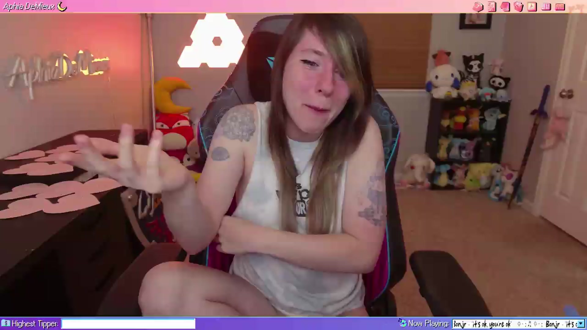 Gallery image thumbnail from AphiaDeMieux's myfreecams stream on, 09/13/2026, 03:24 image 9 of 20