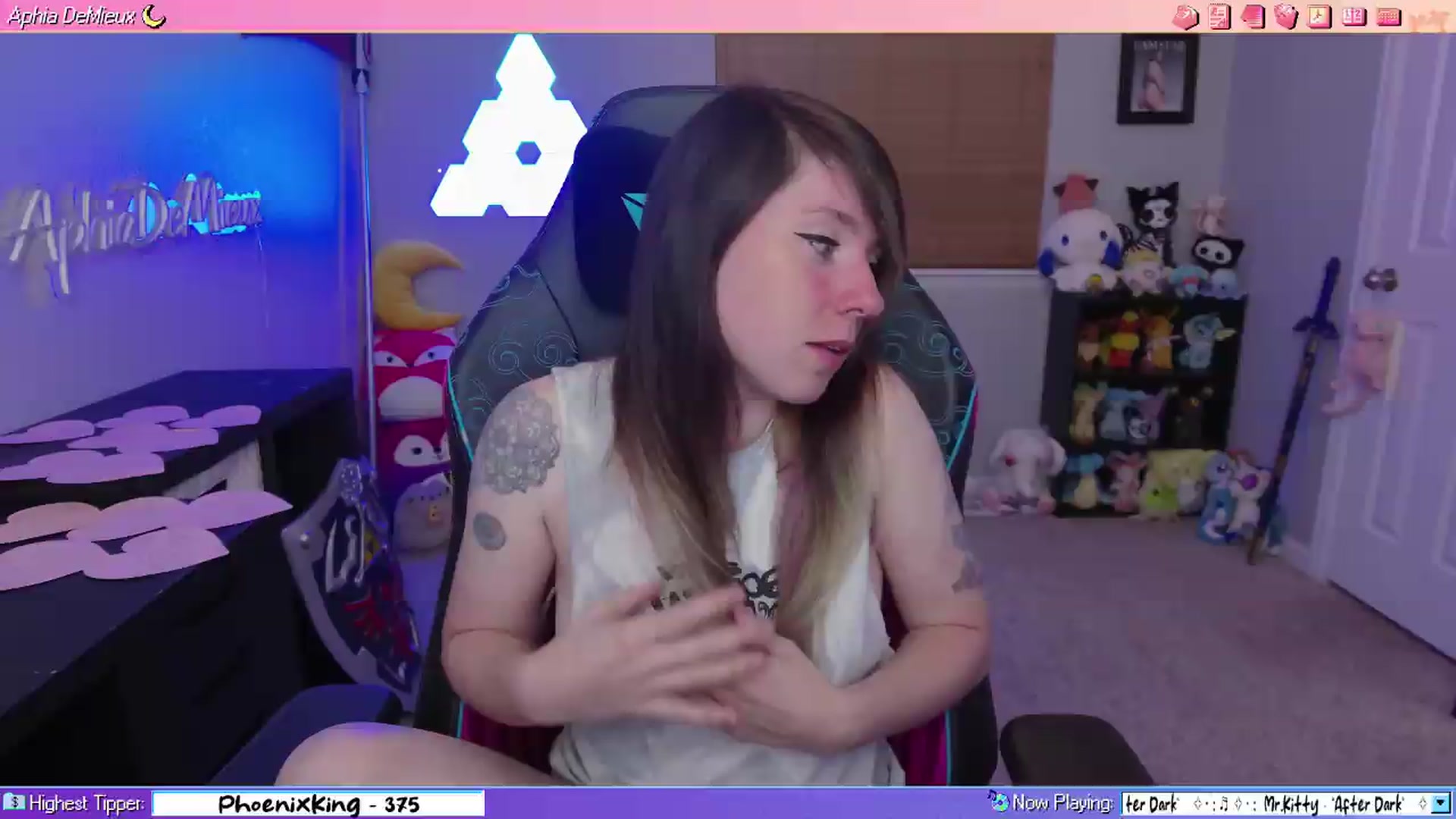 Gallery image thumbnail from AphiaDeMieux's myfreecams stream on, 09/13/2026, 03:24 image 2 of 20