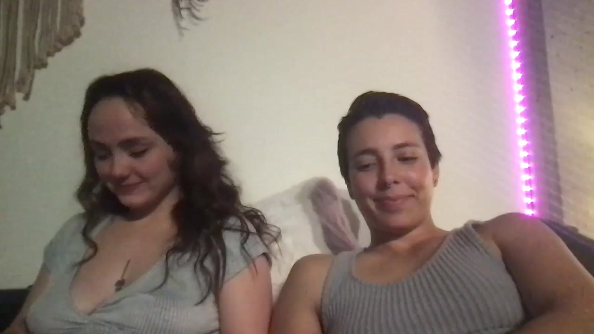 Gallery image thumbnail from Apisces1's myfreecams stream on, 12/28/2023, 09:35 image 1 of 20